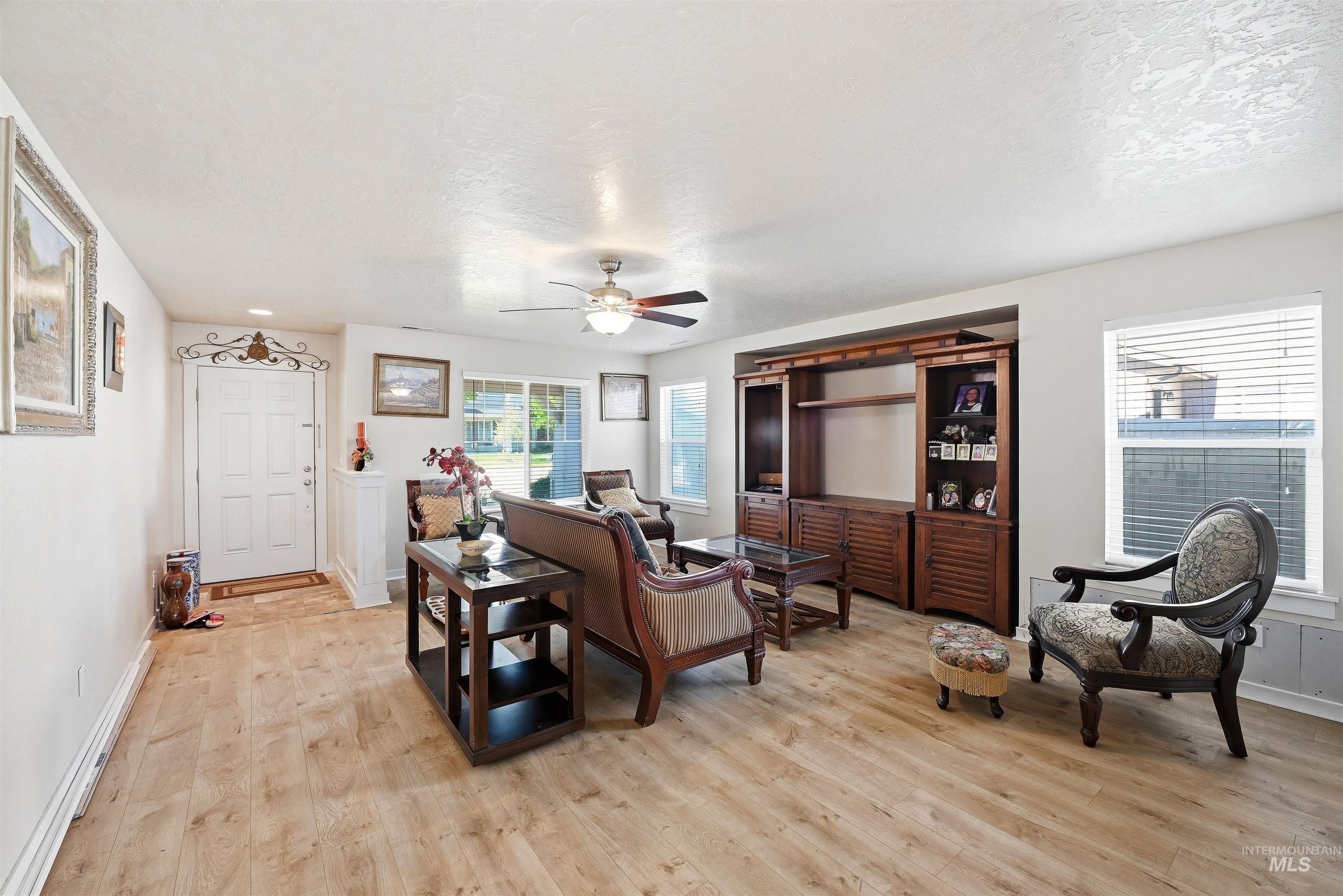 10245 W Virginia City Street Property Photo 6