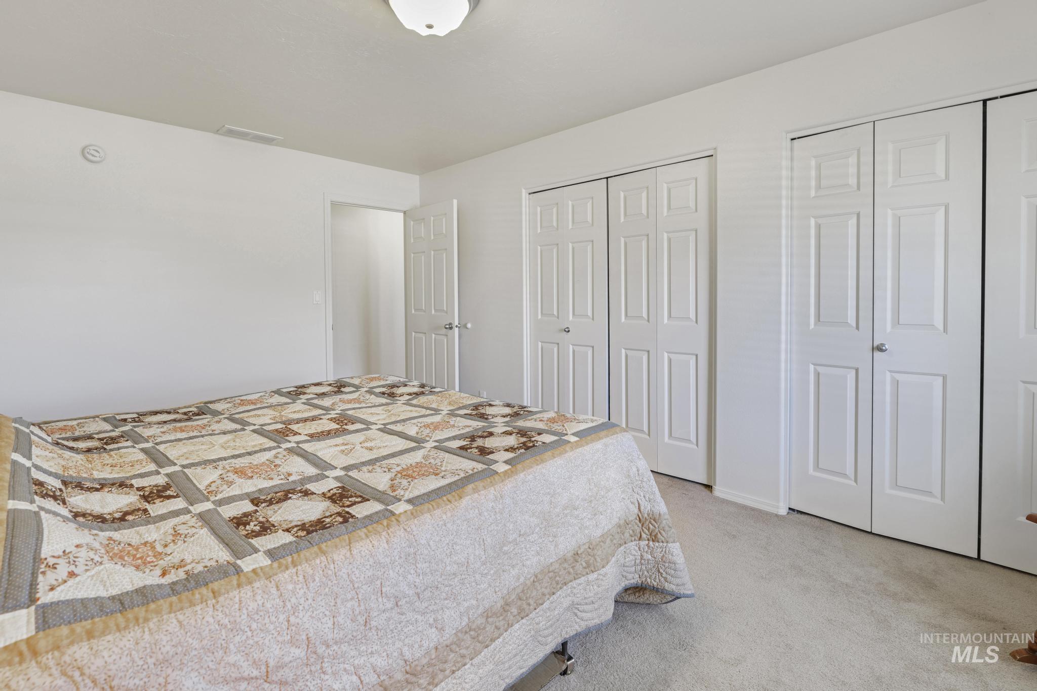 301 Eastridge Drive Property Photo 8