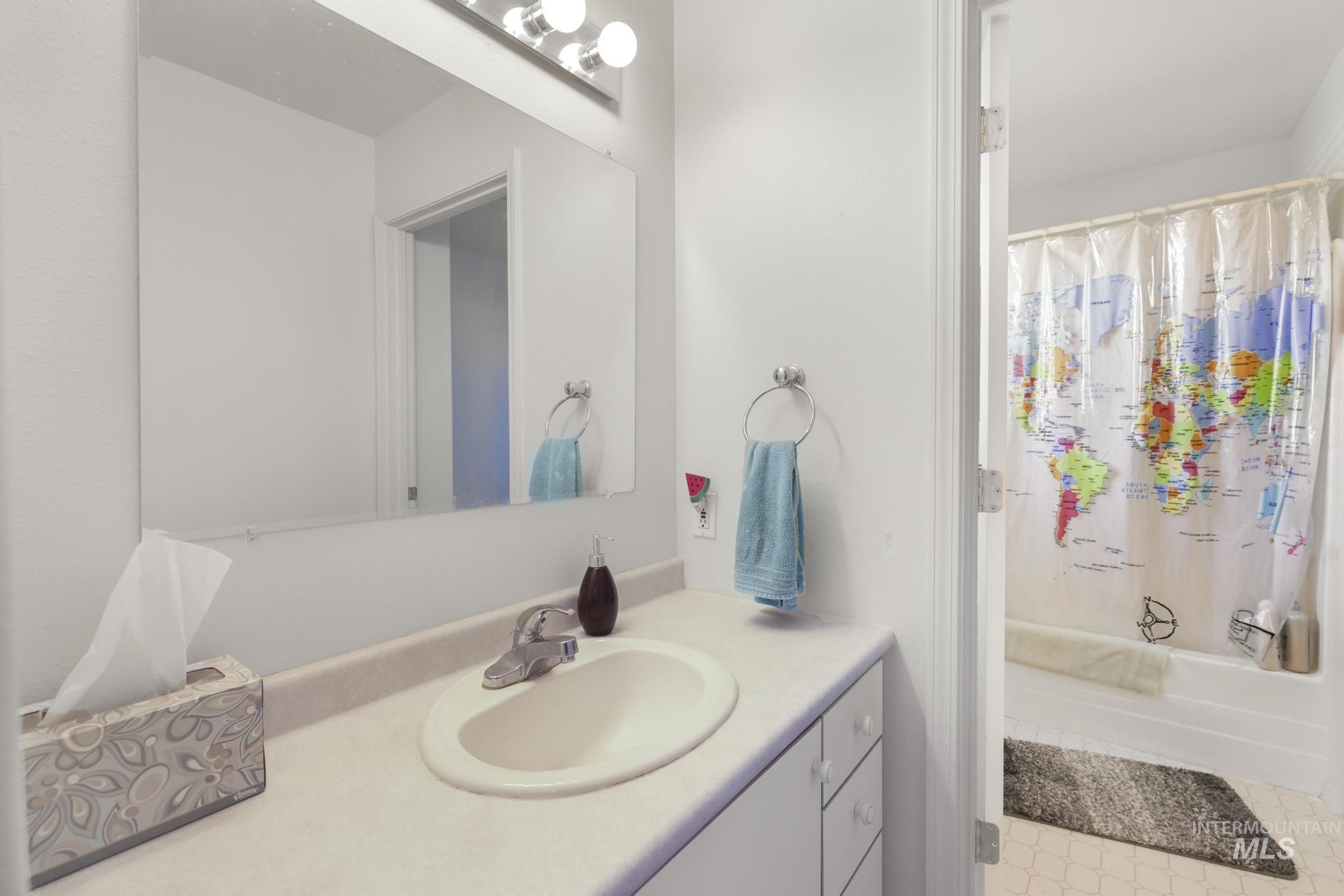 301 Eastridge Drive Property Photo 9