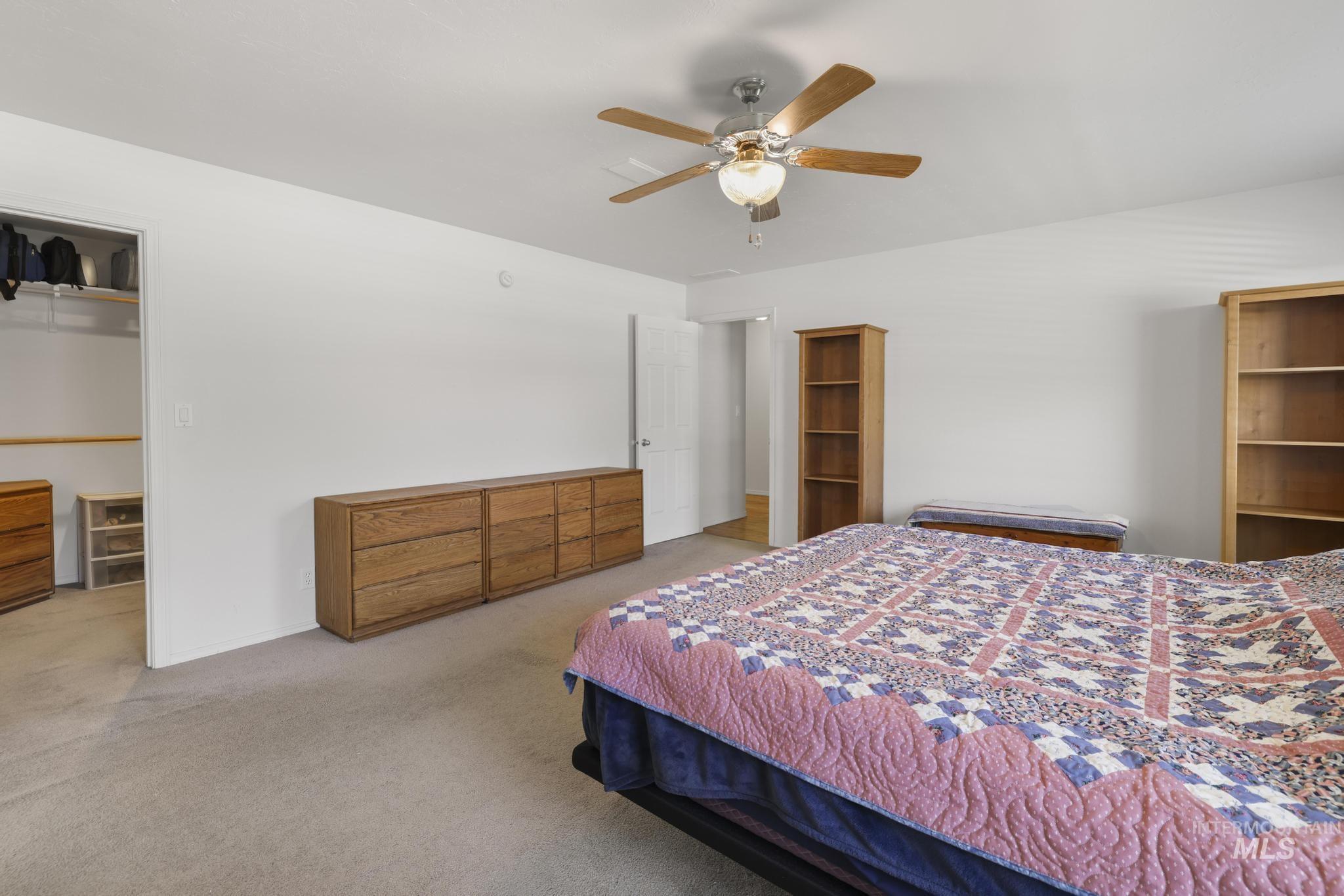 301 Eastridge Drive Property Photo 16