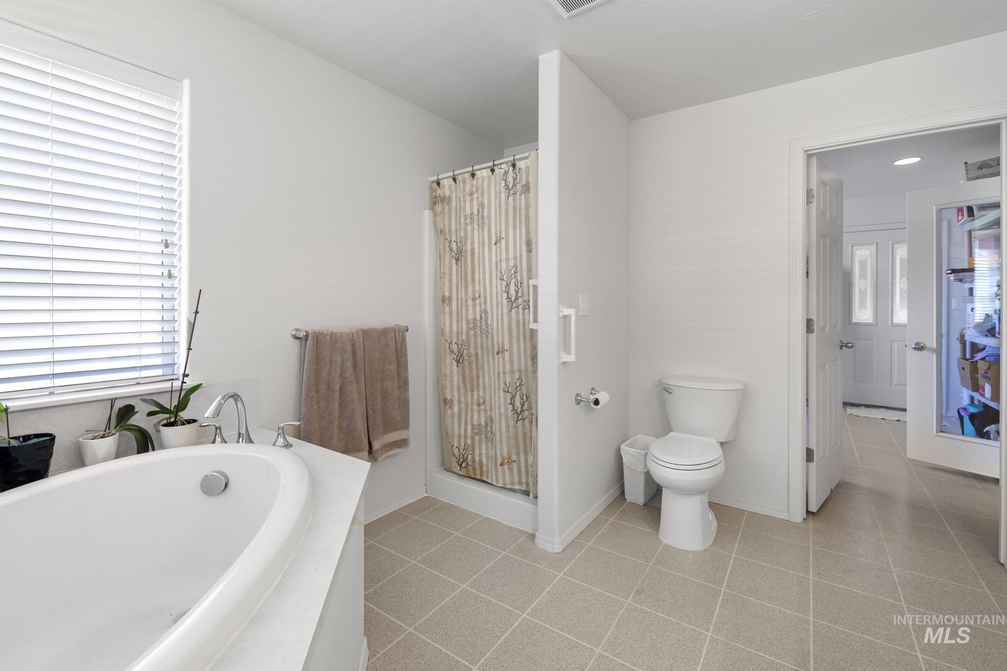 301 Eastridge Drive Property Photo 22