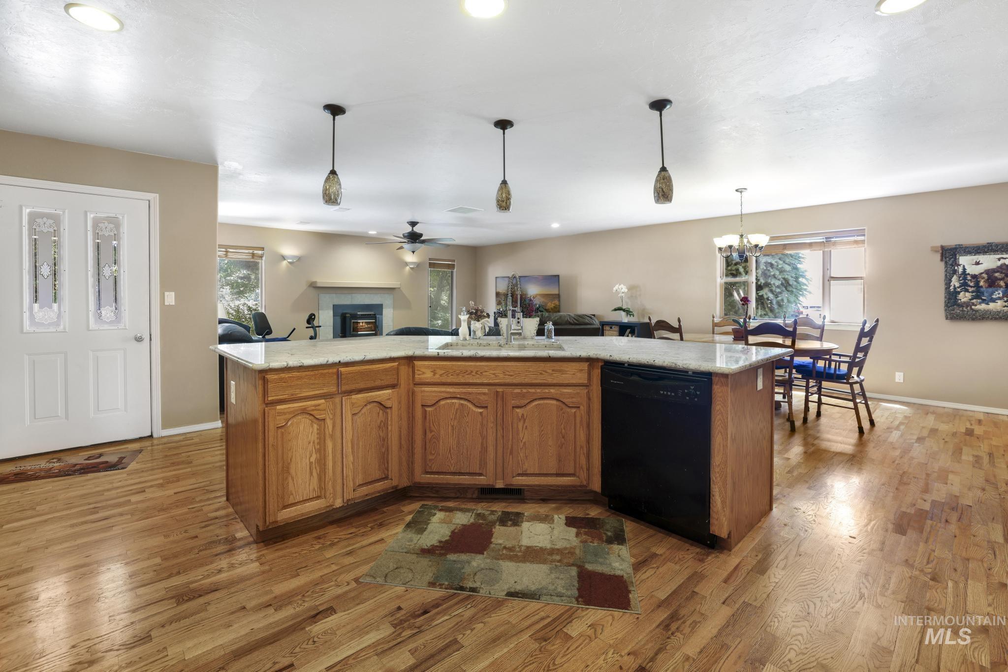 301 Eastridge Drive Property Photo 27
