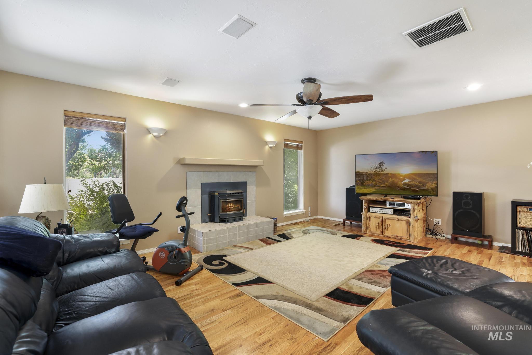 301 Eastridge Drive Property Photo 30