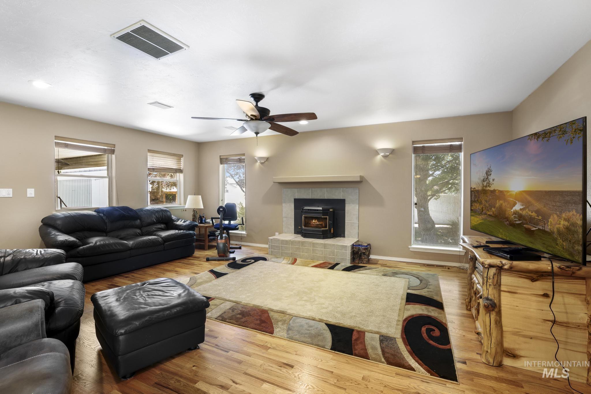 301 Eastridge Drive Property Photo 31