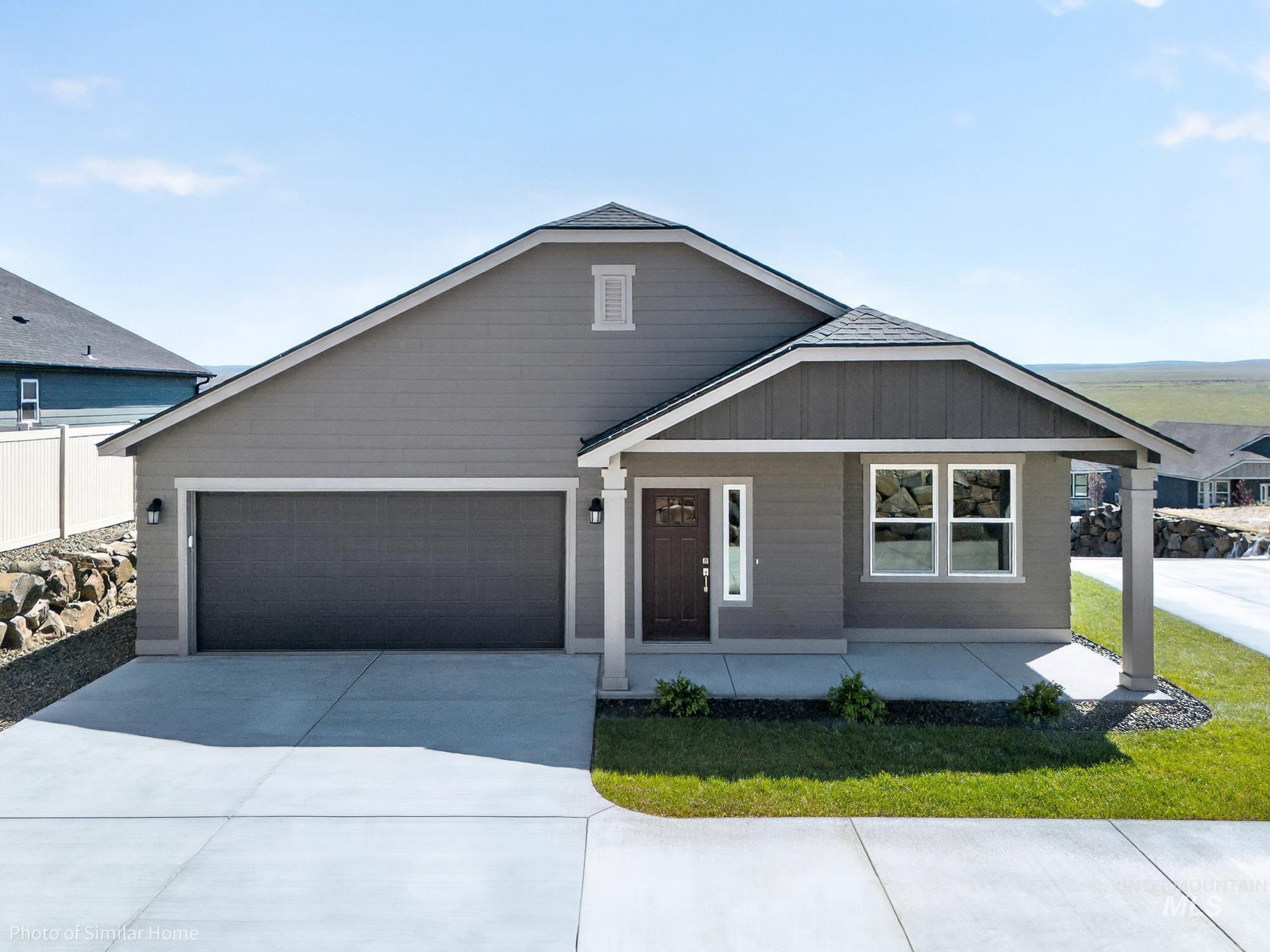 3758 E Fitz Roy Street Property Photo 1