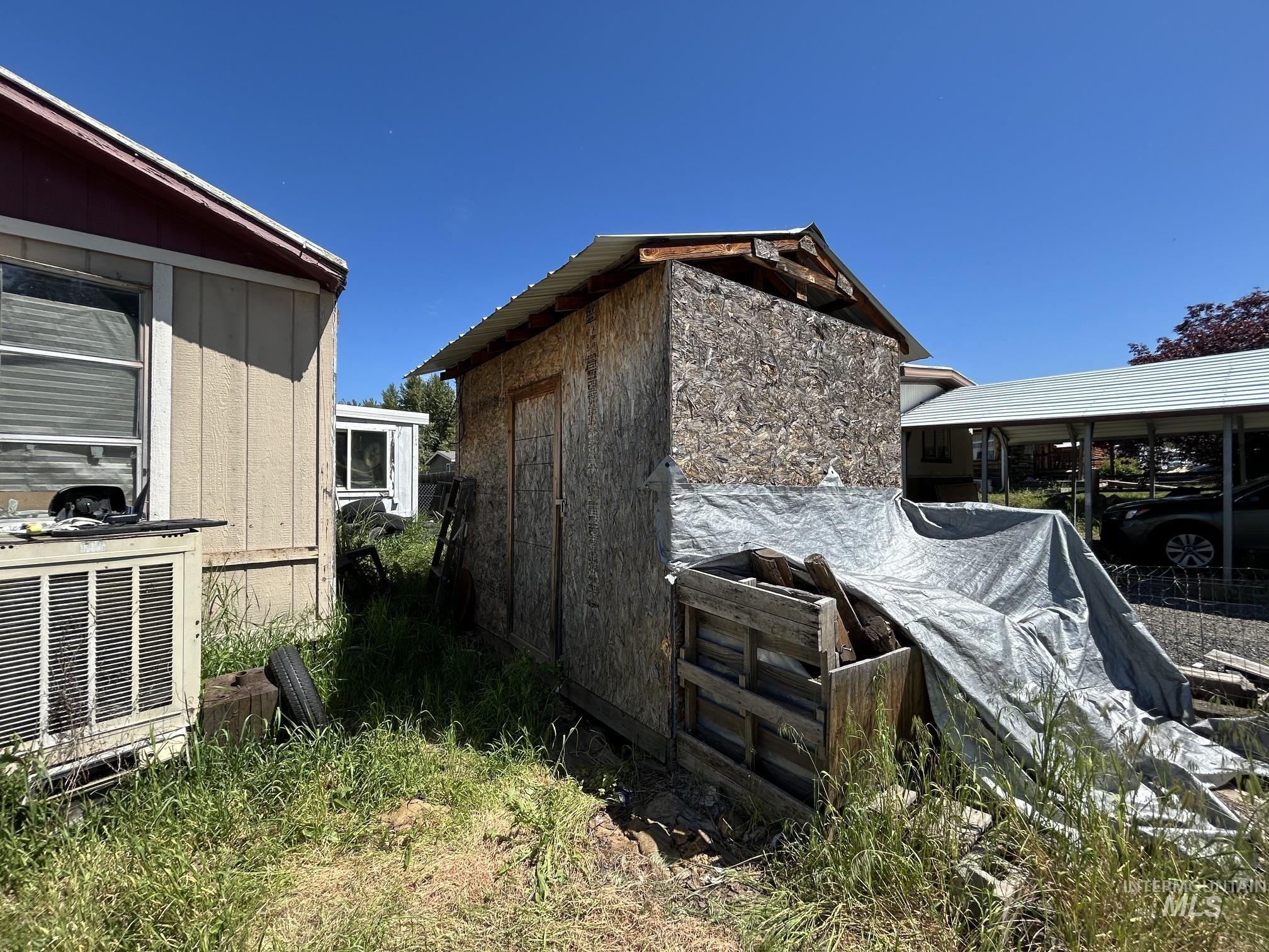 307 & 309 Main Street Property Photo 4