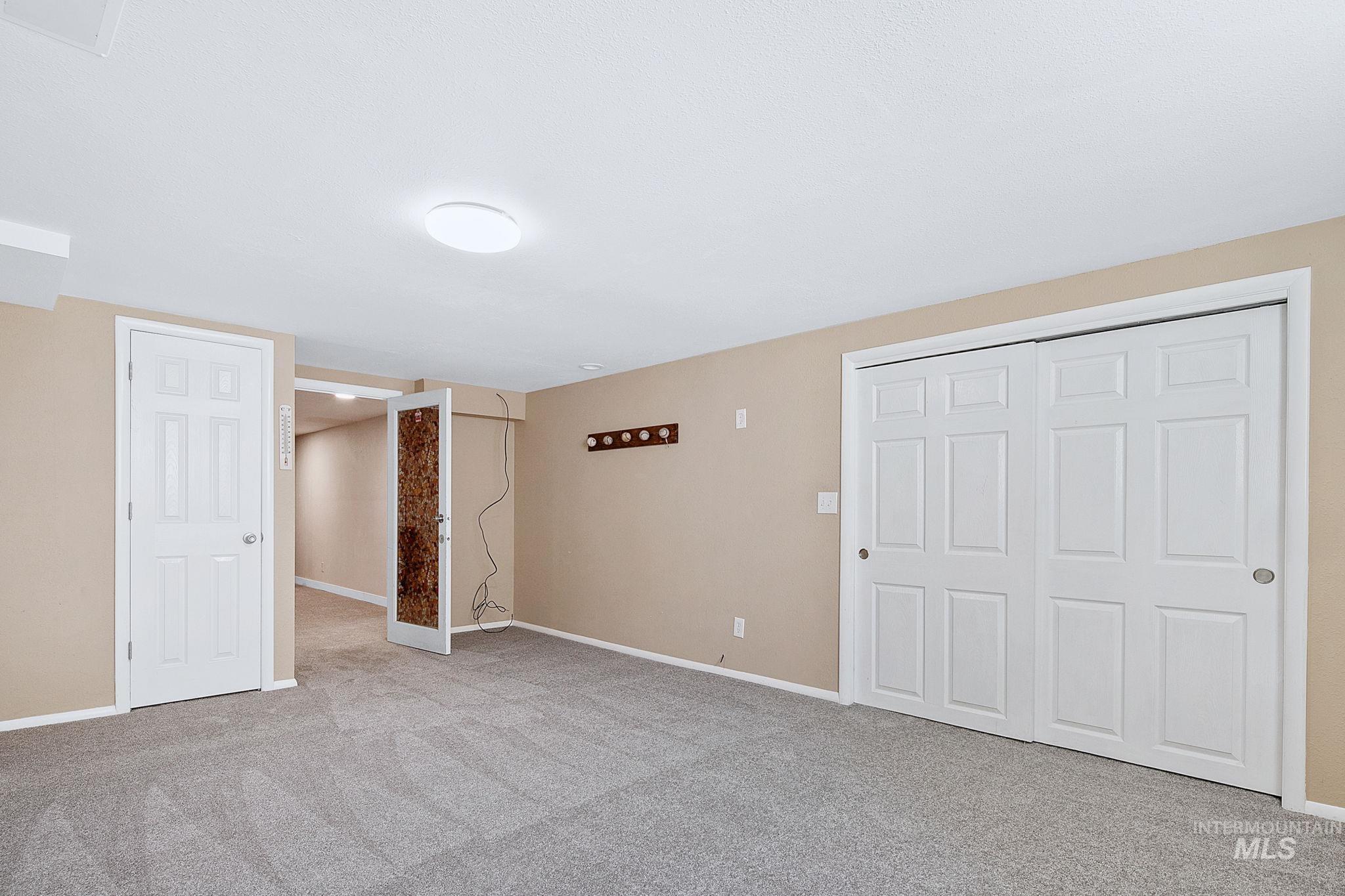 5932 W Poplar Dr. Property Photo 36