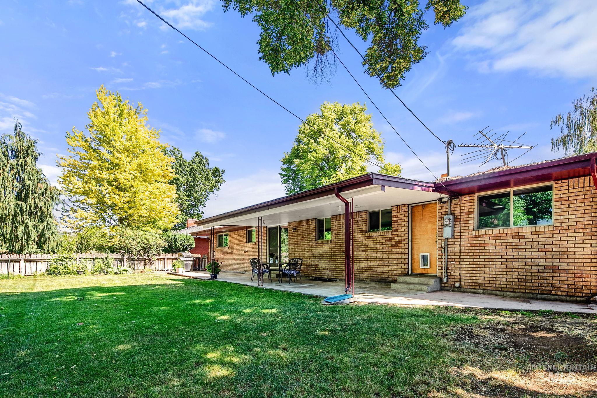 5932 W Poplar Dr. Property Photo 41