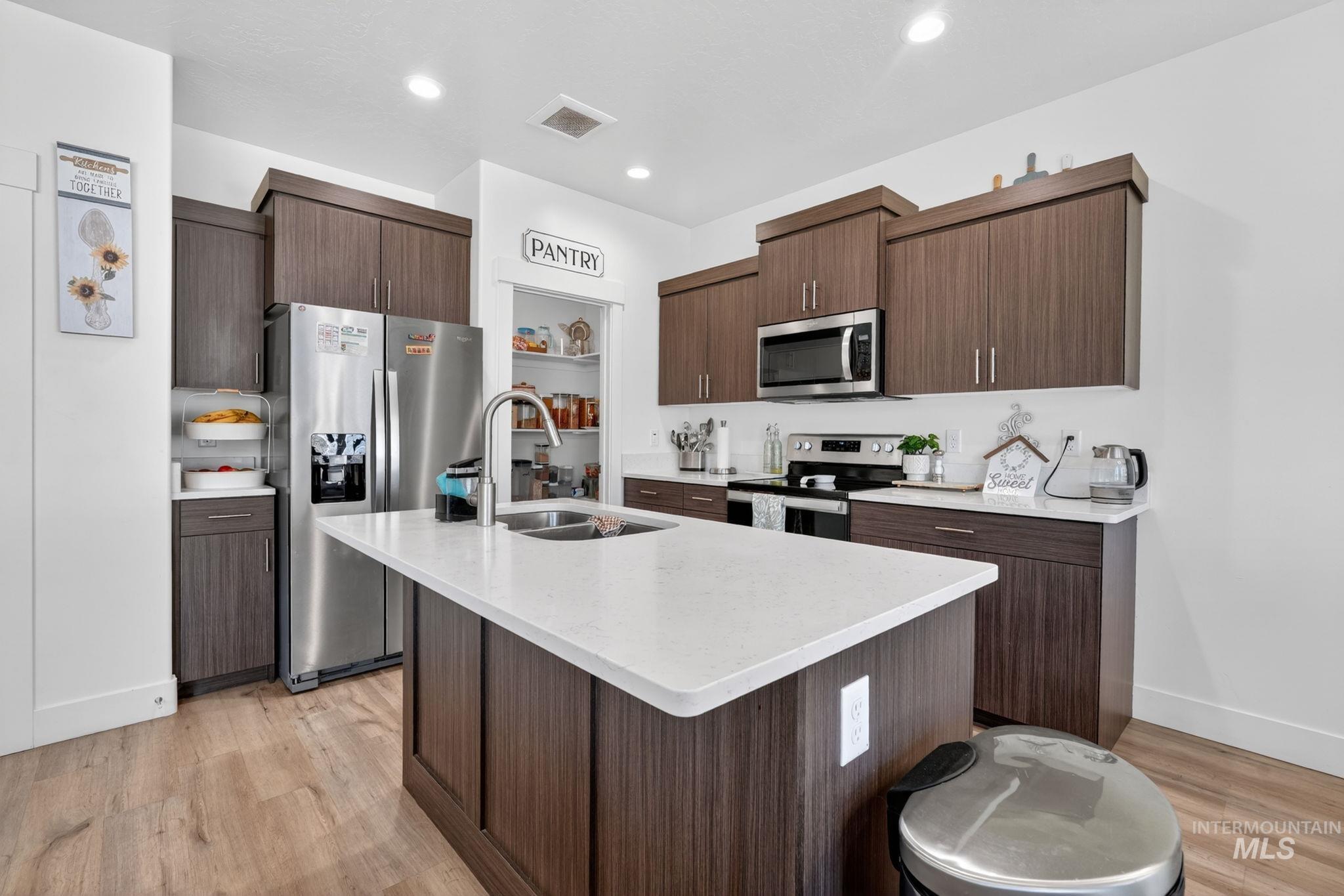 1578 Surprise Valley Road Property Photo 8