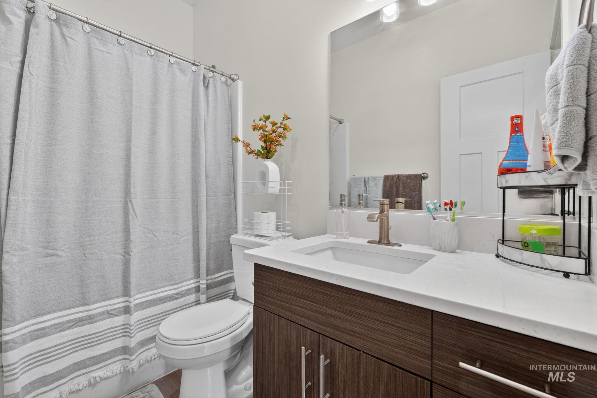1578 Surprise Valley Road Property Photo 21