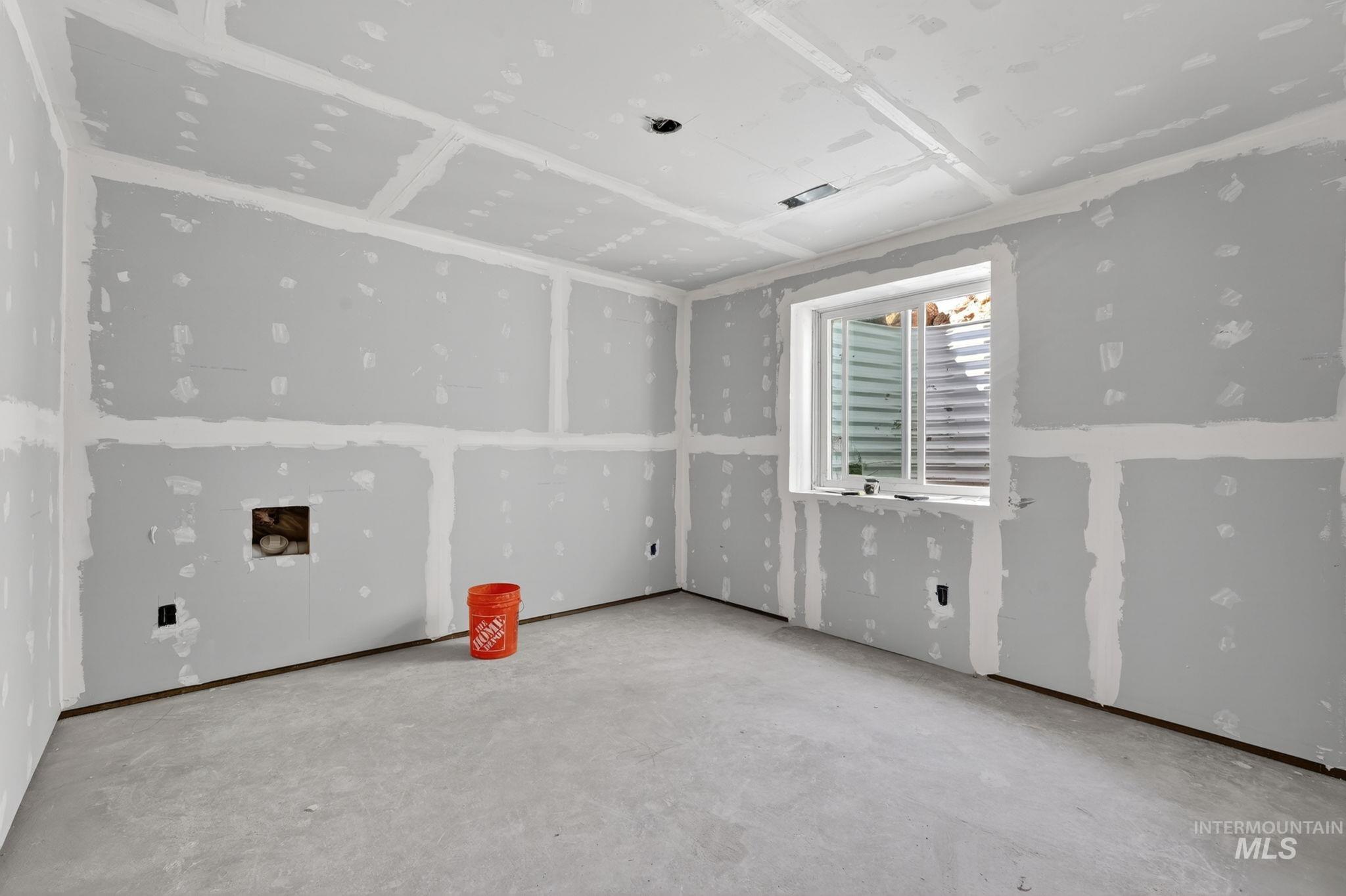 1578 Surprise Valley Road Property Photo 29