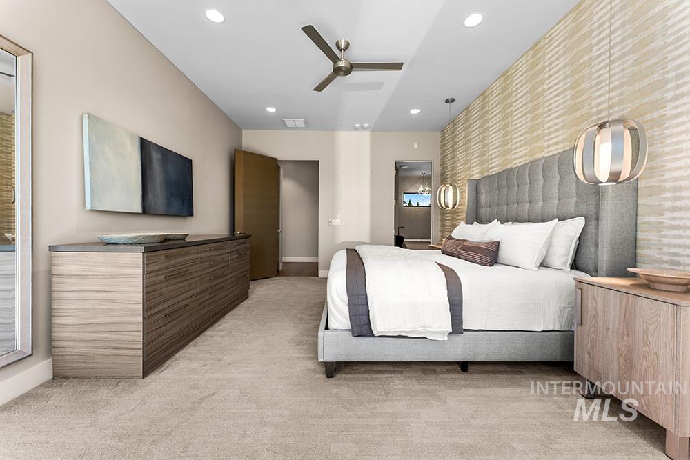 865 S Lone Hollow Way Property Photo 24
