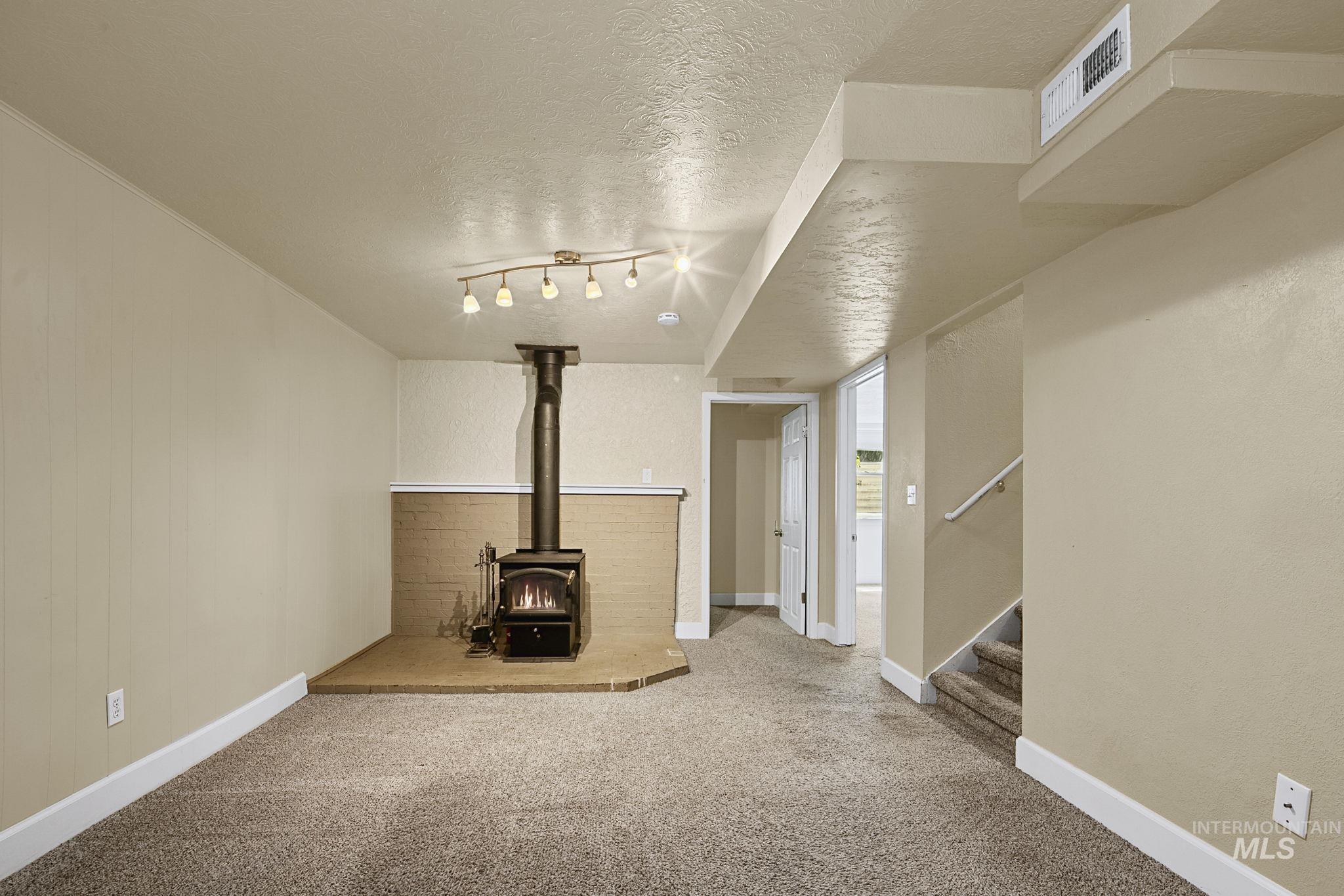 2510 S Broxon St Property Photo 14
