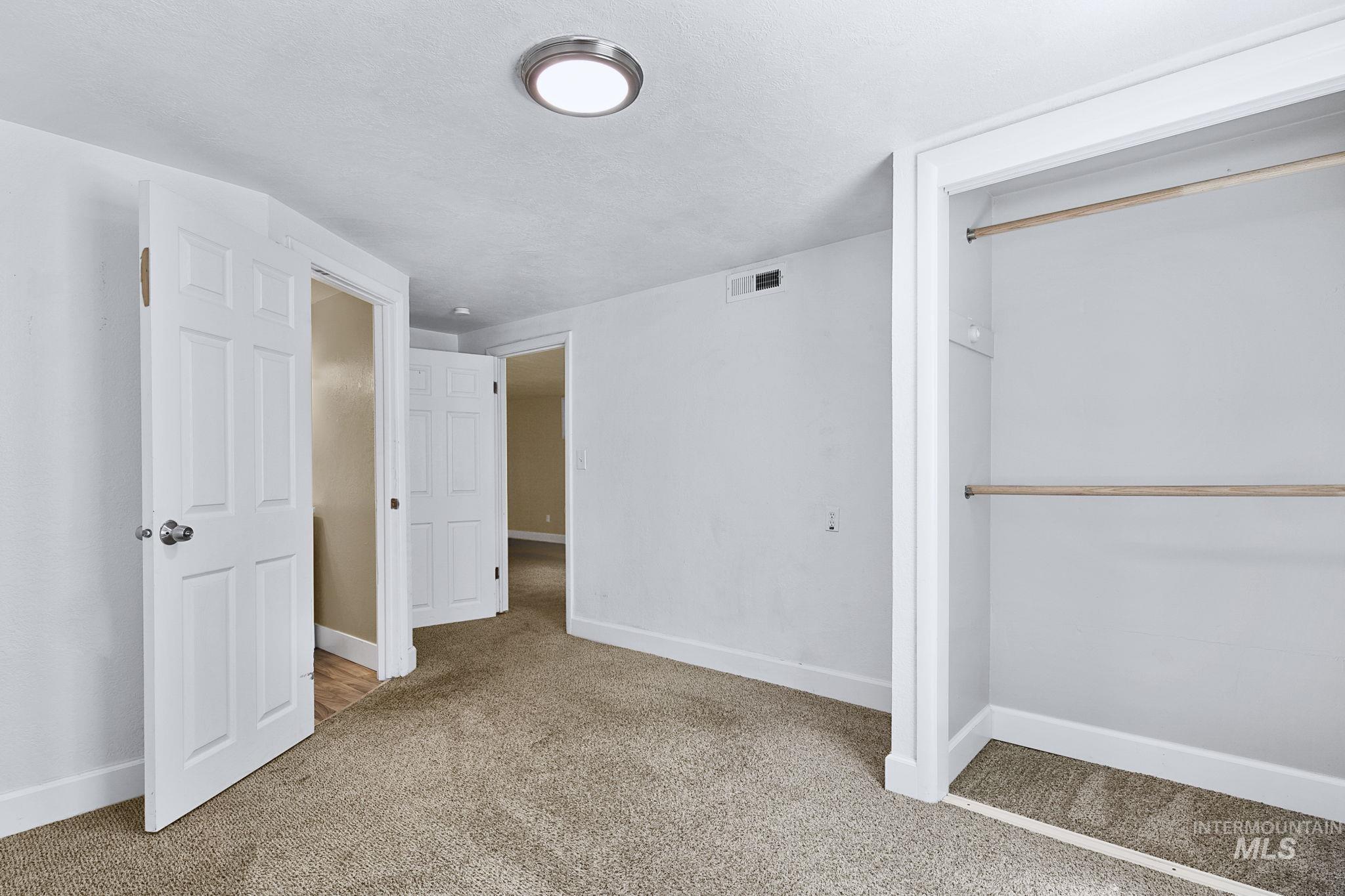 2510 S Broxon St Property Photo 16