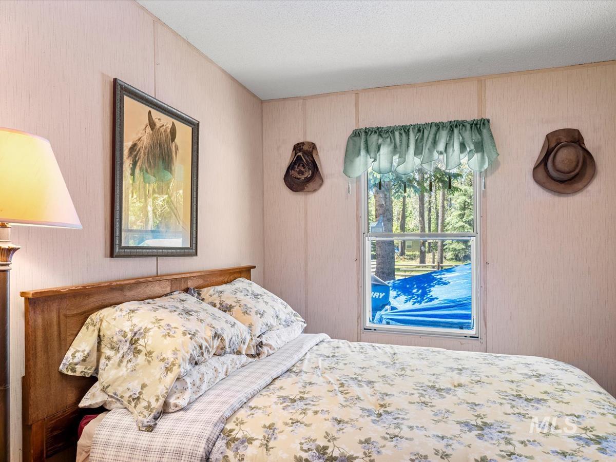 12891 Spring Valley Road Property Photo 7