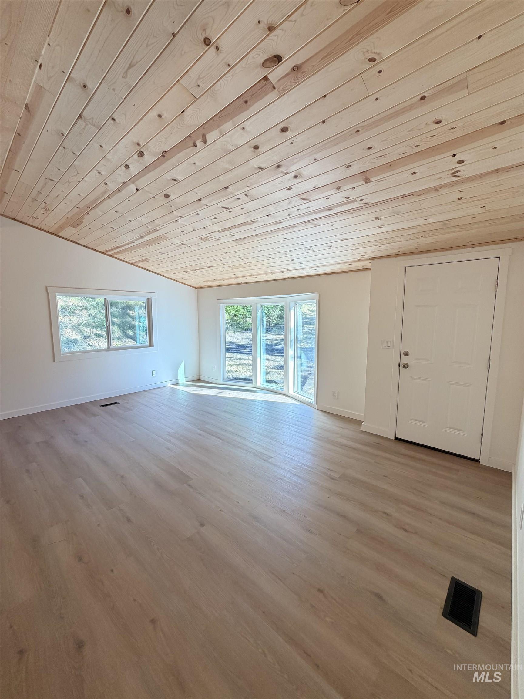 151 View Road Property Photo 8