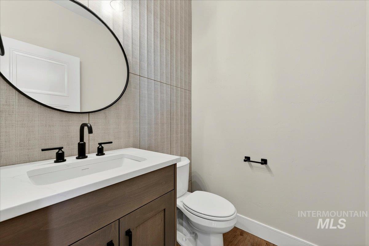 18052 Andorra Ln Property Photo 19
