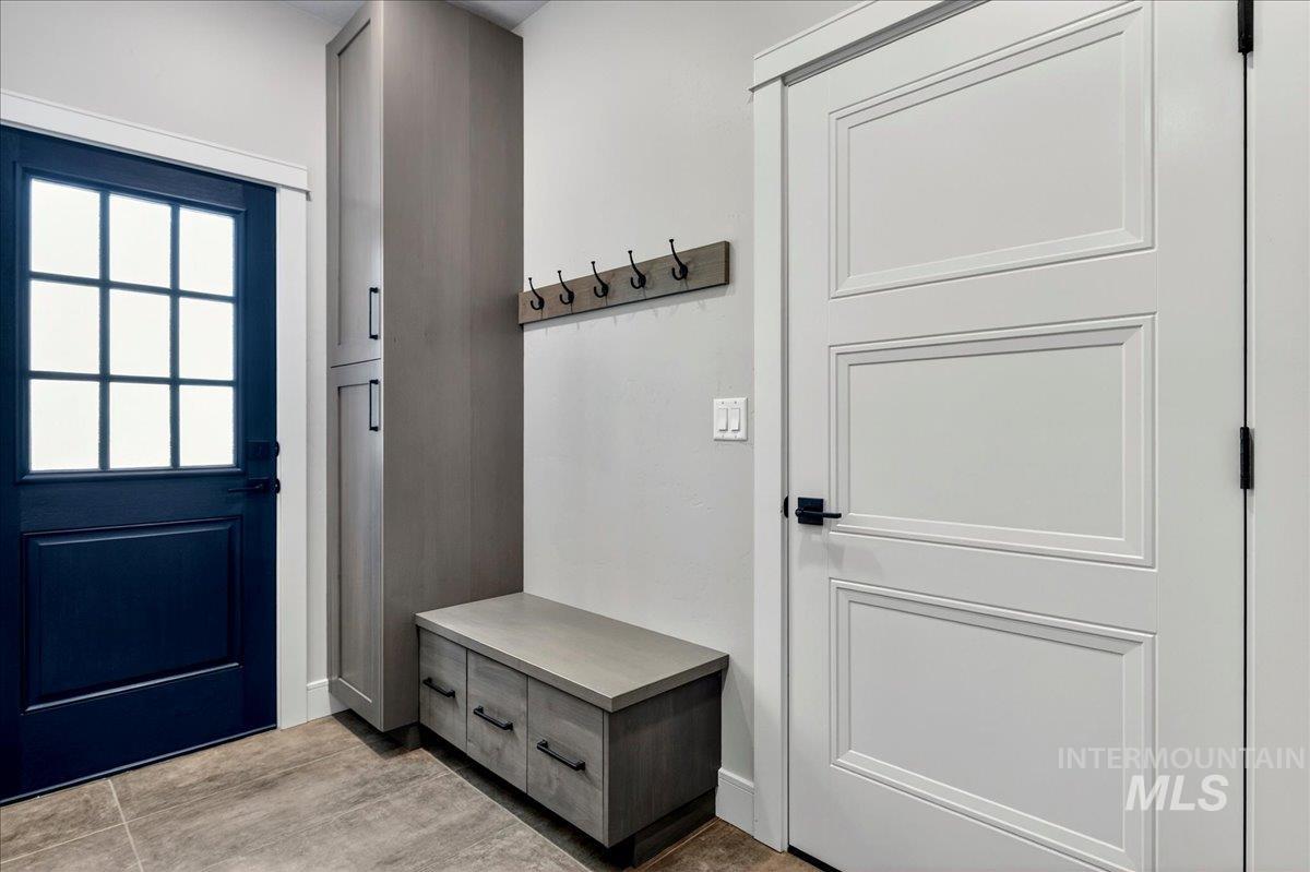 18052 Andorra Ln Property Photo 35