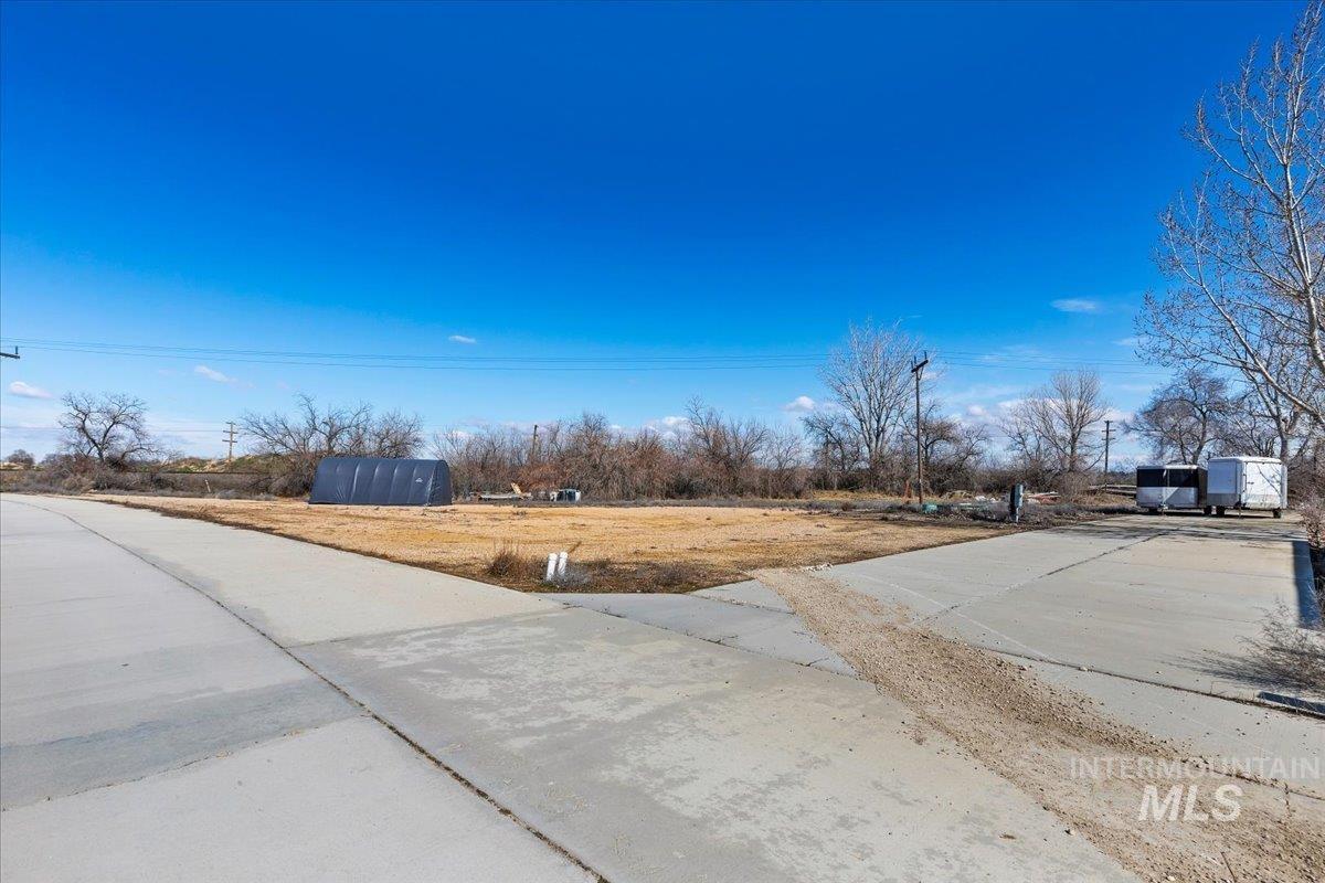 21600 Look Lane Property Photo 5