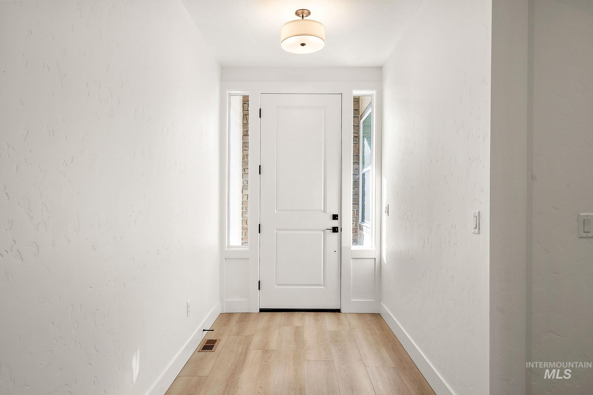8940 W Teratai St. Property Photo 2