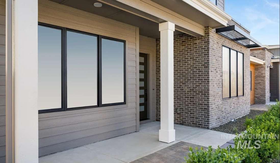 11693 N Rabbitbrush Way Property Photo 4