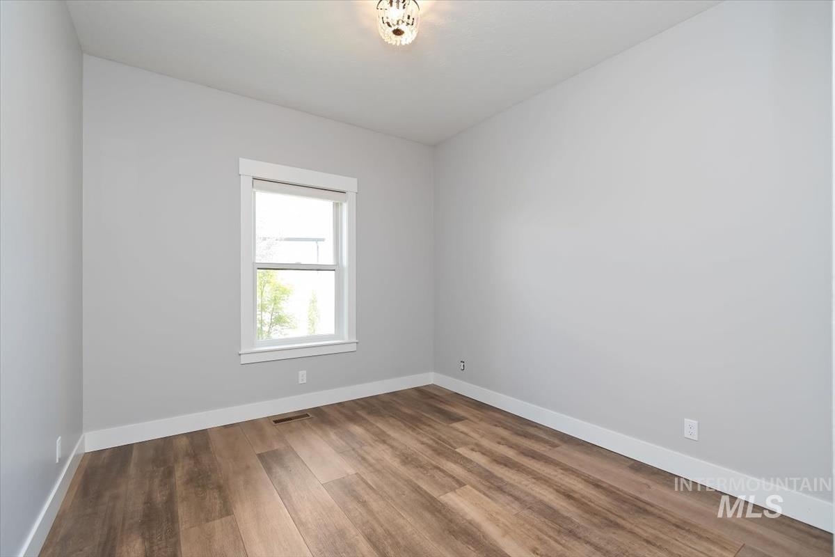 351 Lodgepole Ct Property Photo 23