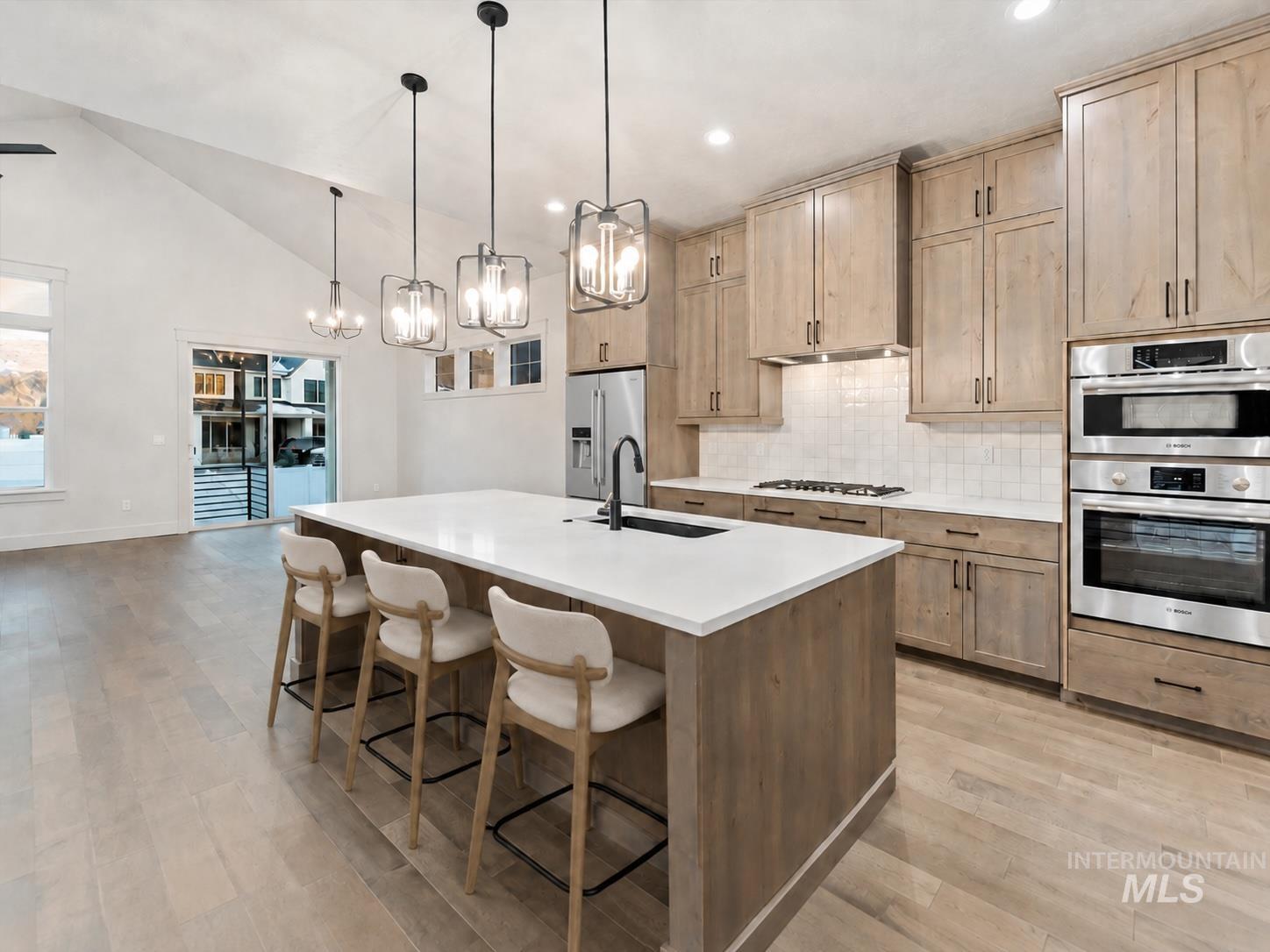 6351 W Tobi Ln Property Photo 1