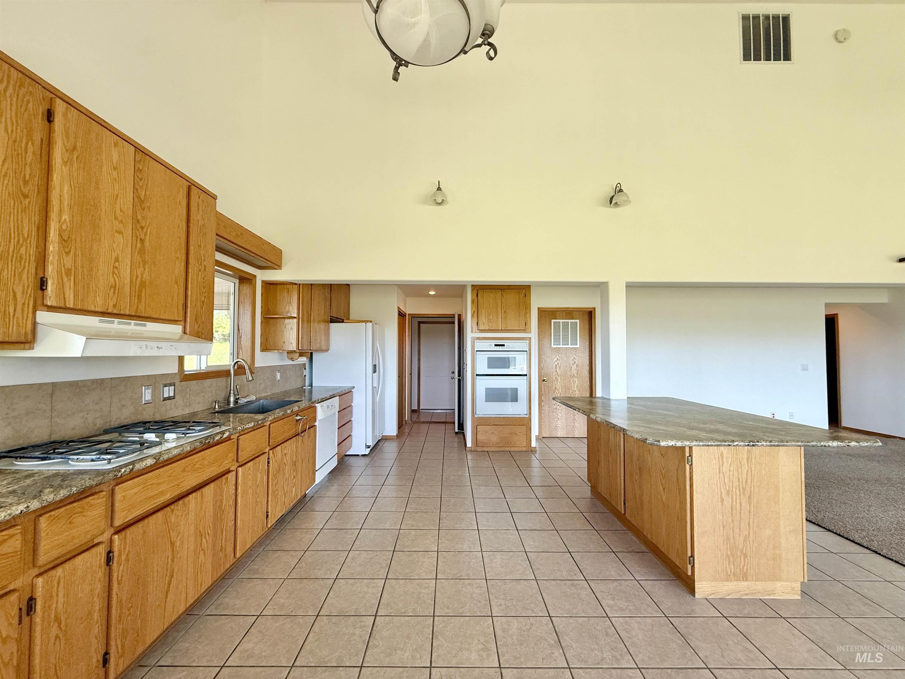 168 Williams Rd. Property Photo 9