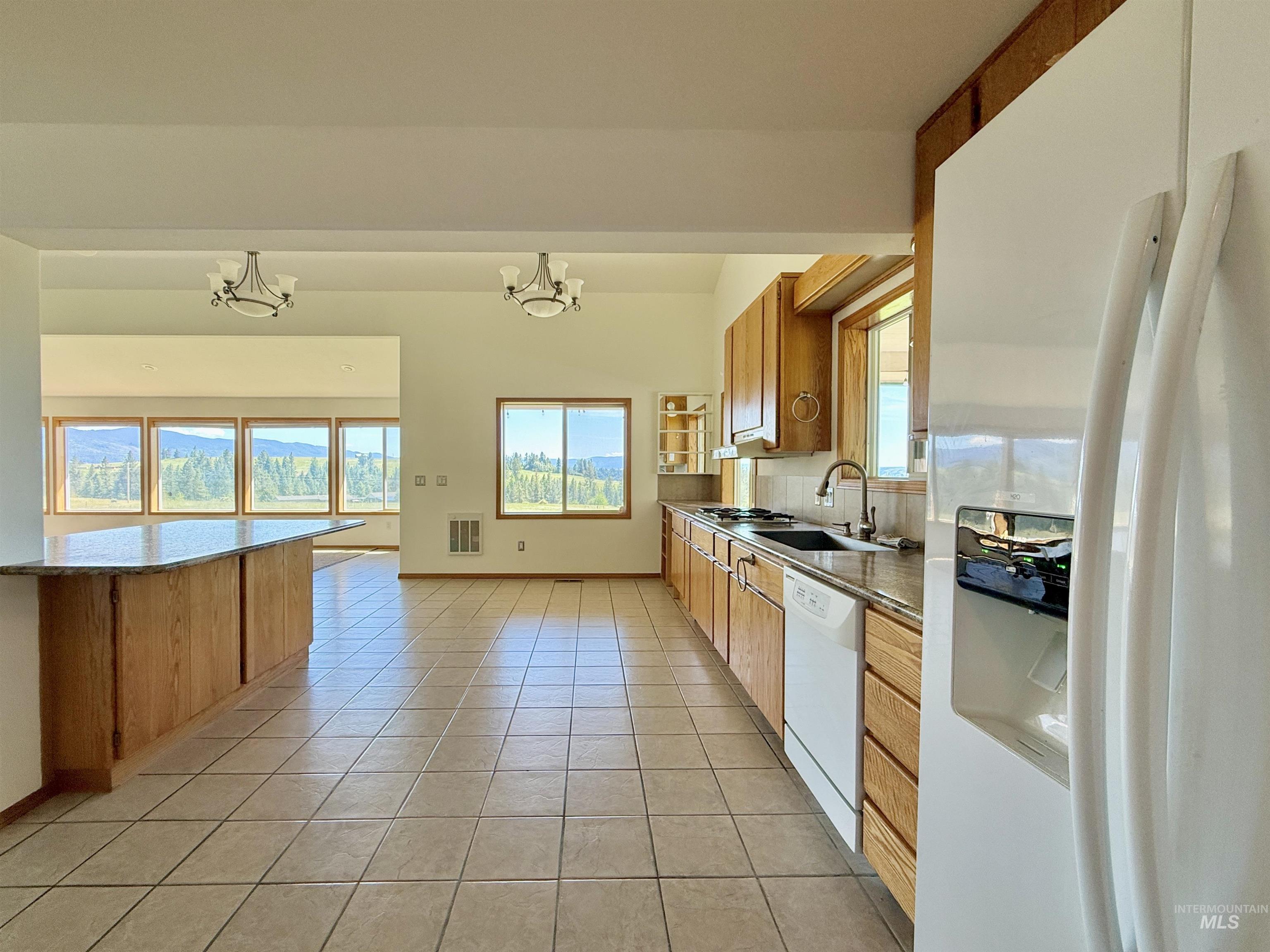 168 Williams Rd. Property Photo 10