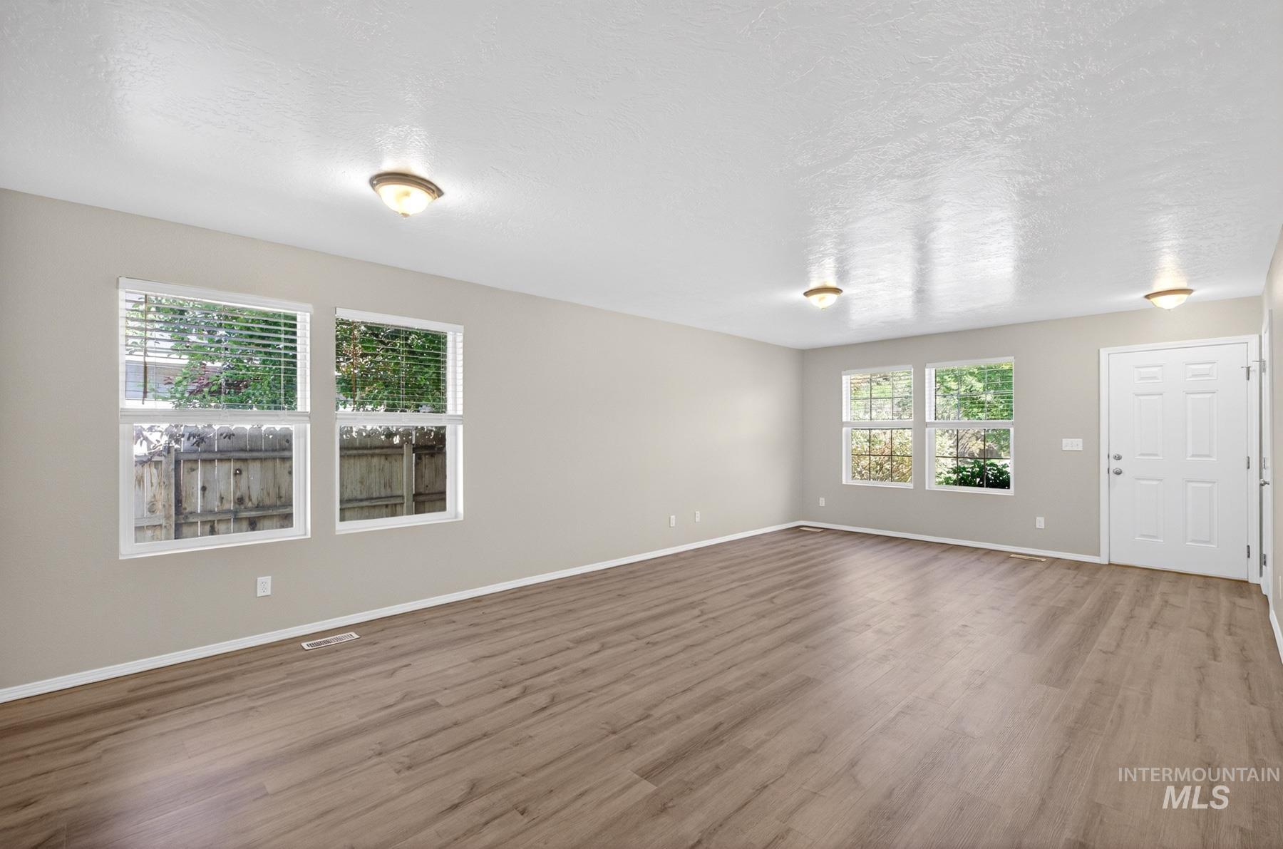 8151 W Packsaddle Property Photo 7