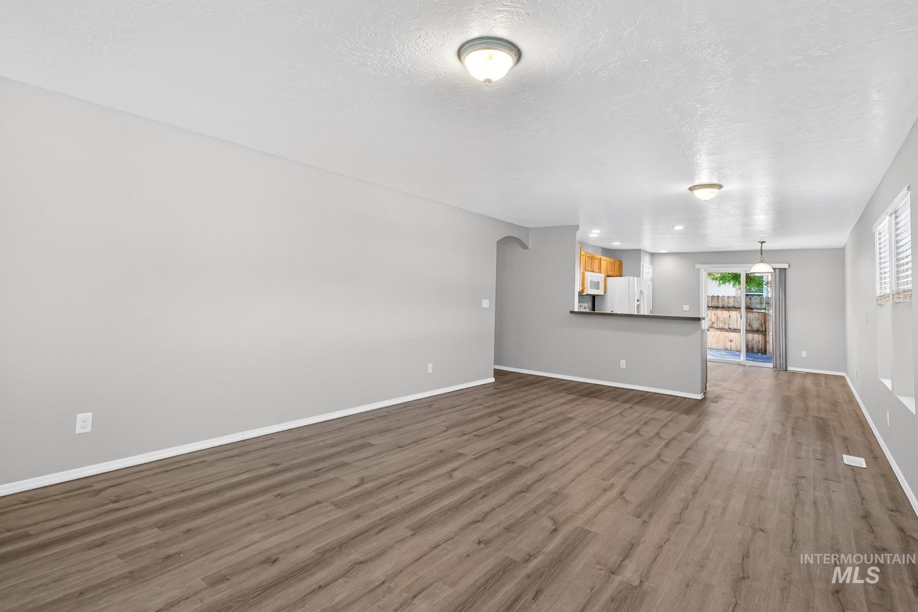 8151 W Packsaddle Property Photo 10