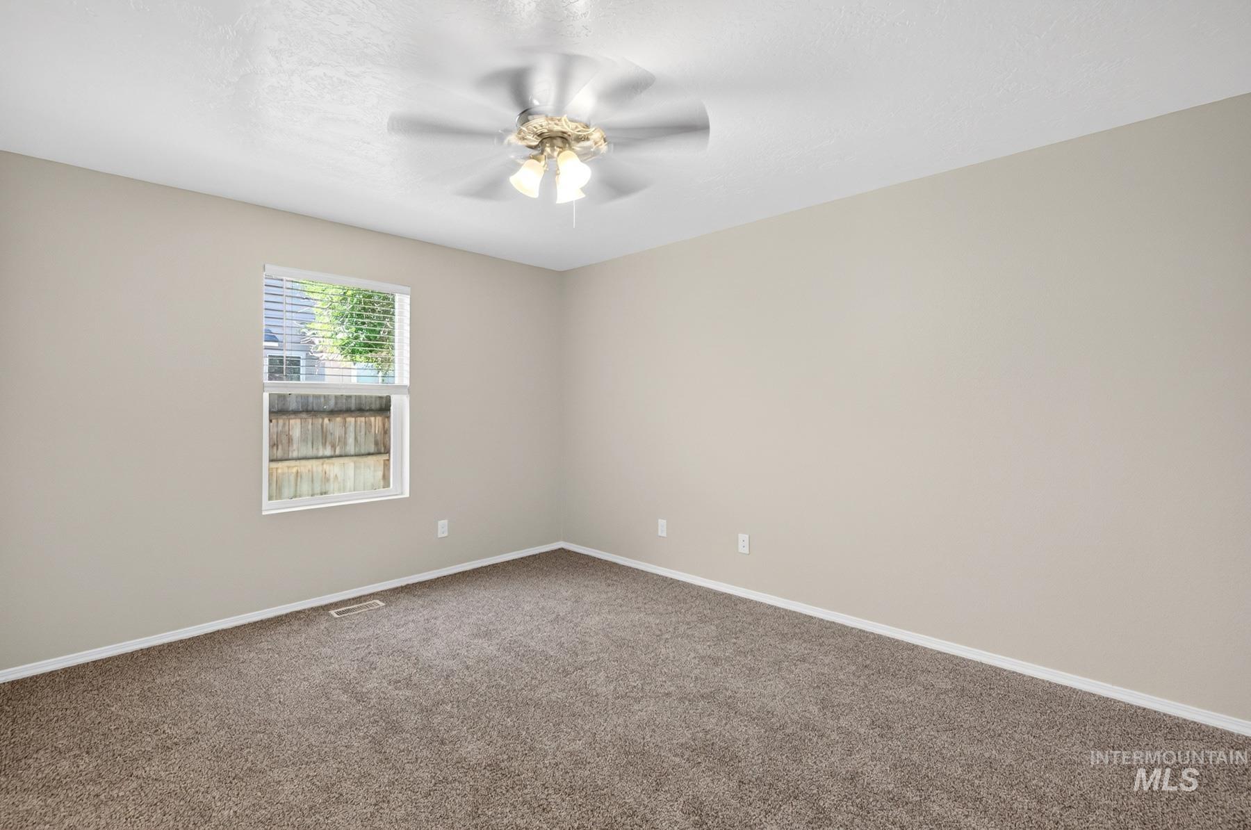 8151 W Packsaddle Property Photo 19