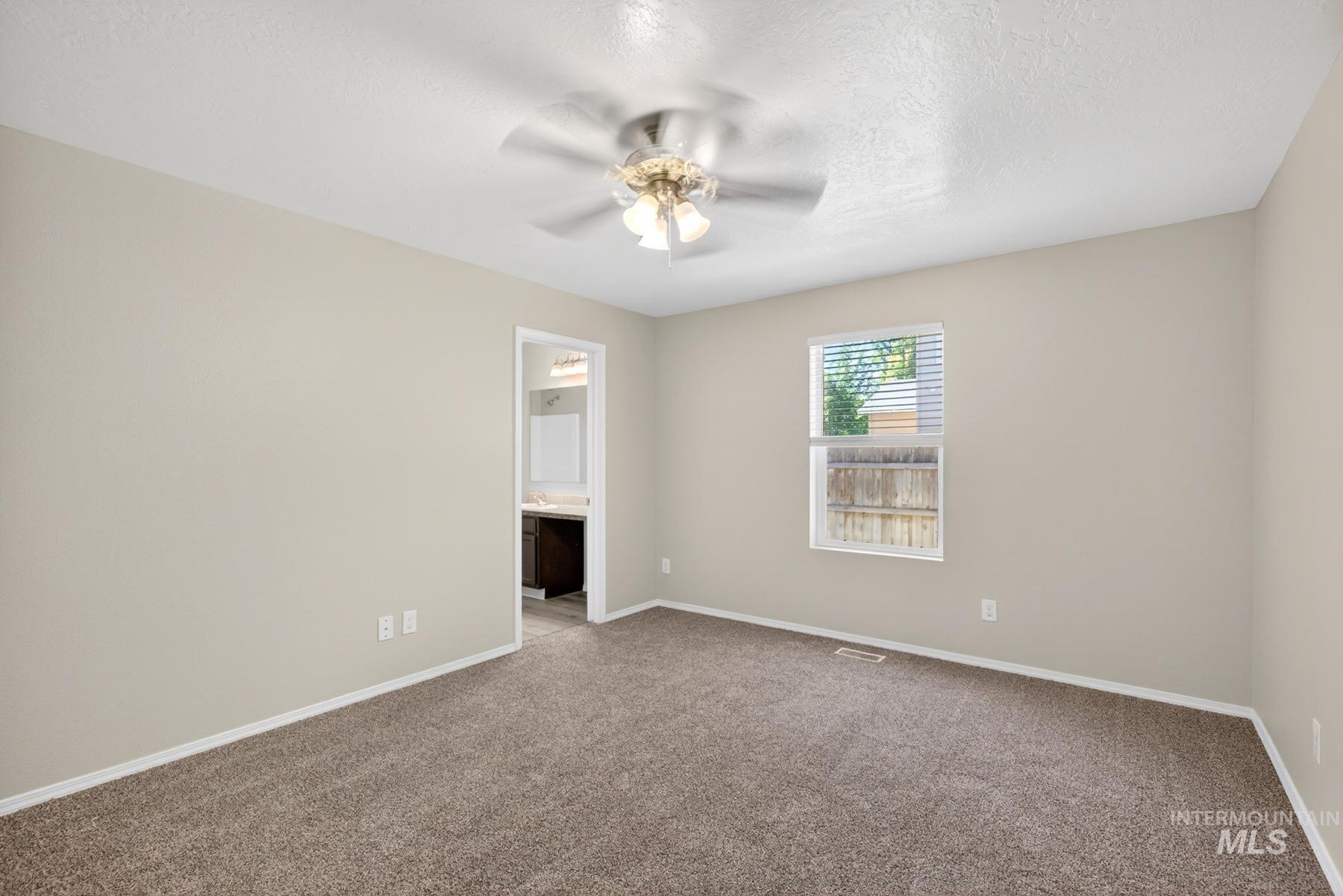 8151 W Packsaddle Property Photo 20