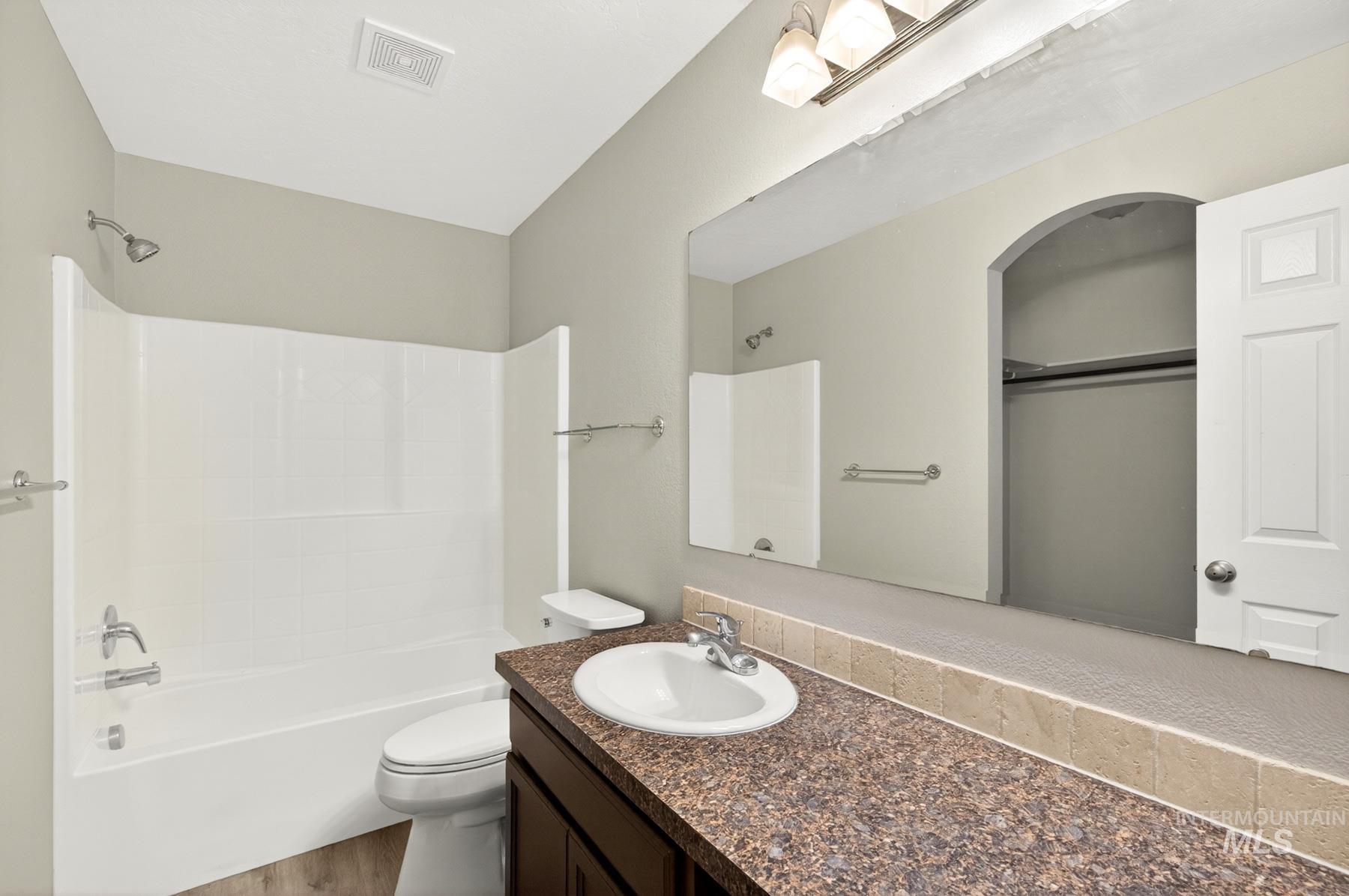 8151 W Packsaddle Property Photo 21