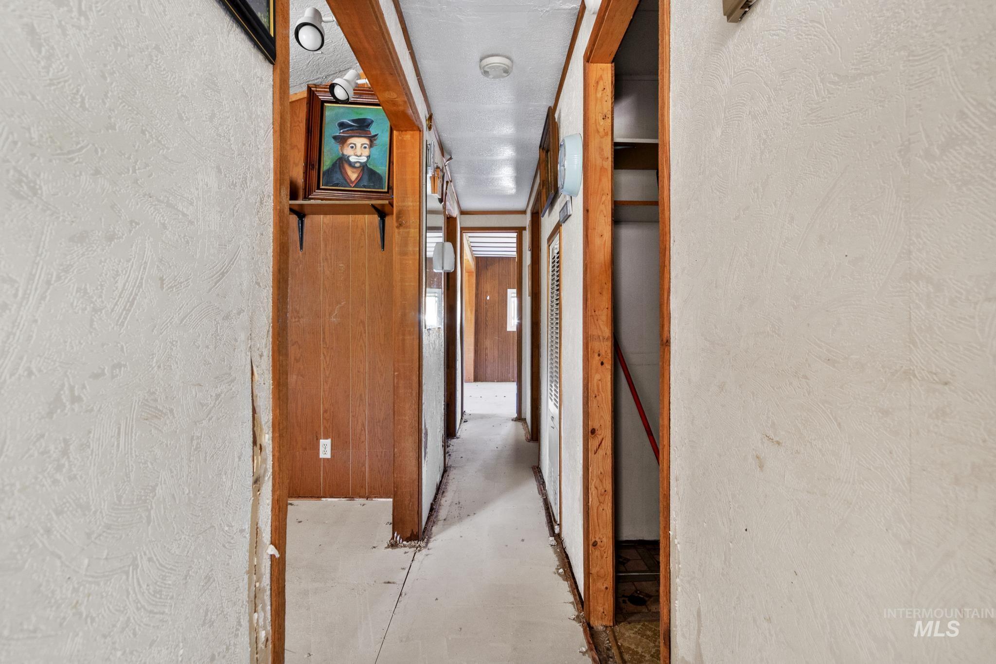 84 Clear Creek Drive Property Photo 14