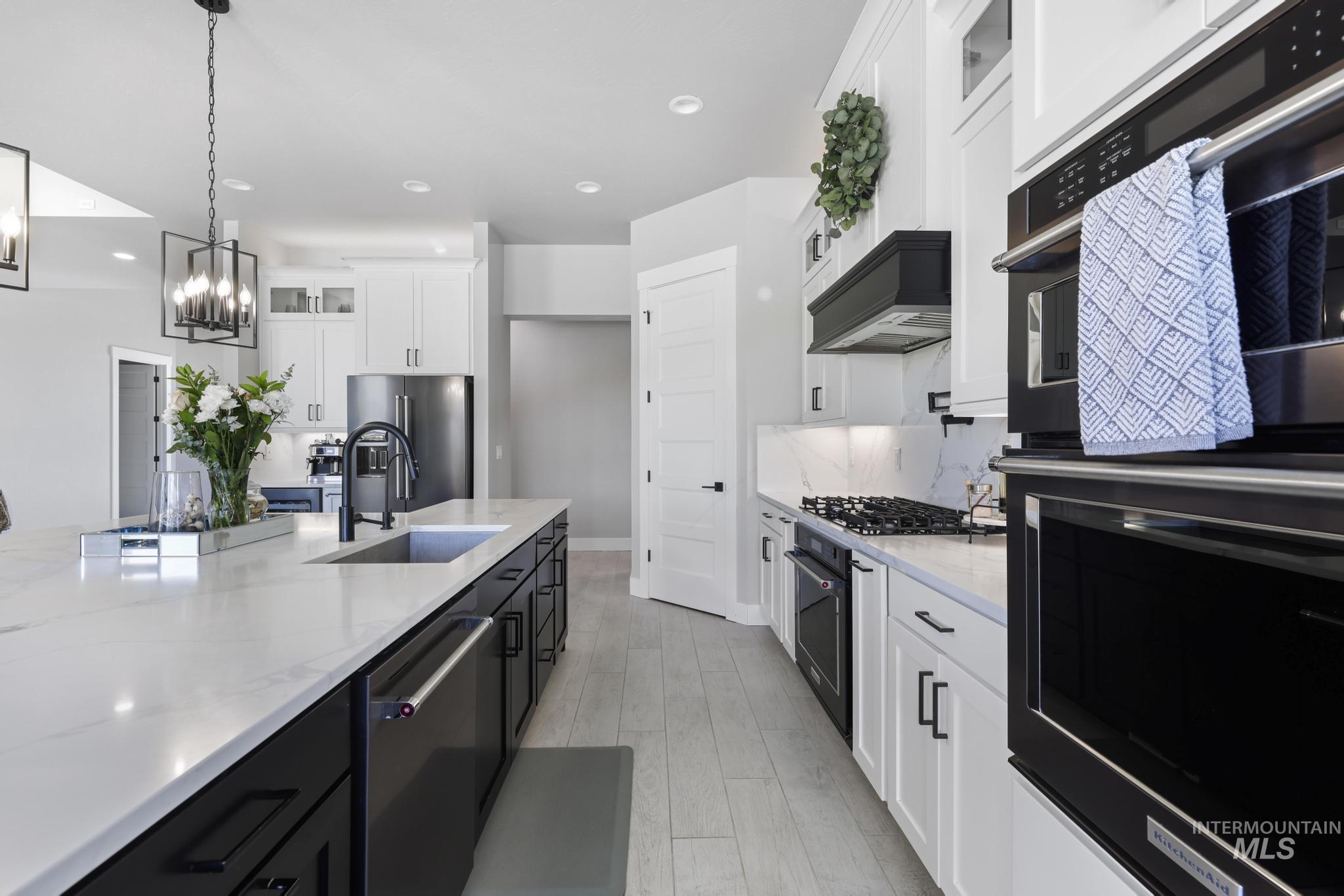 3352 E 4028 N Property Photo 11