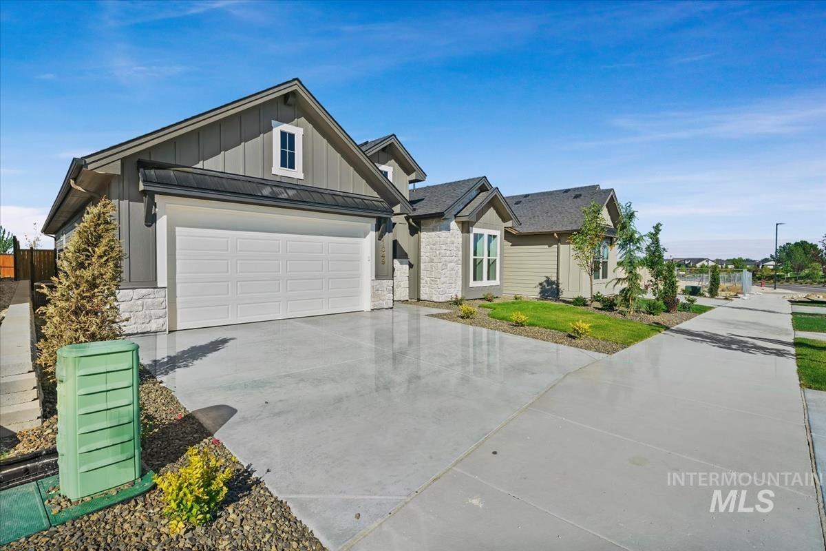 11049 W Lahinch Ln Property Photo 2