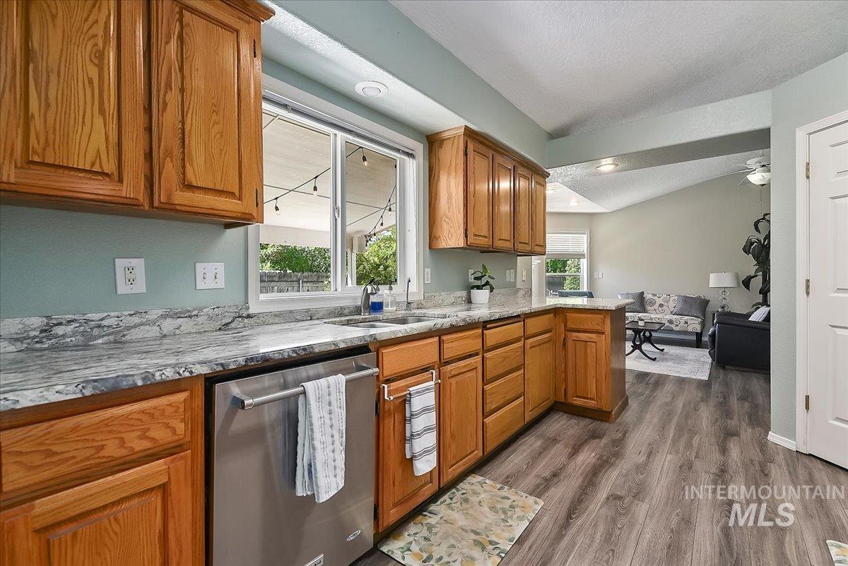 1205 Walnut Creek Ct Property Photo 8