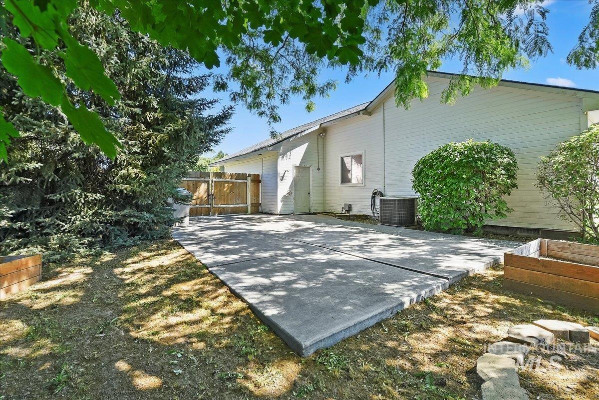 1205 Walnut Creek Ct Property Photo 18
