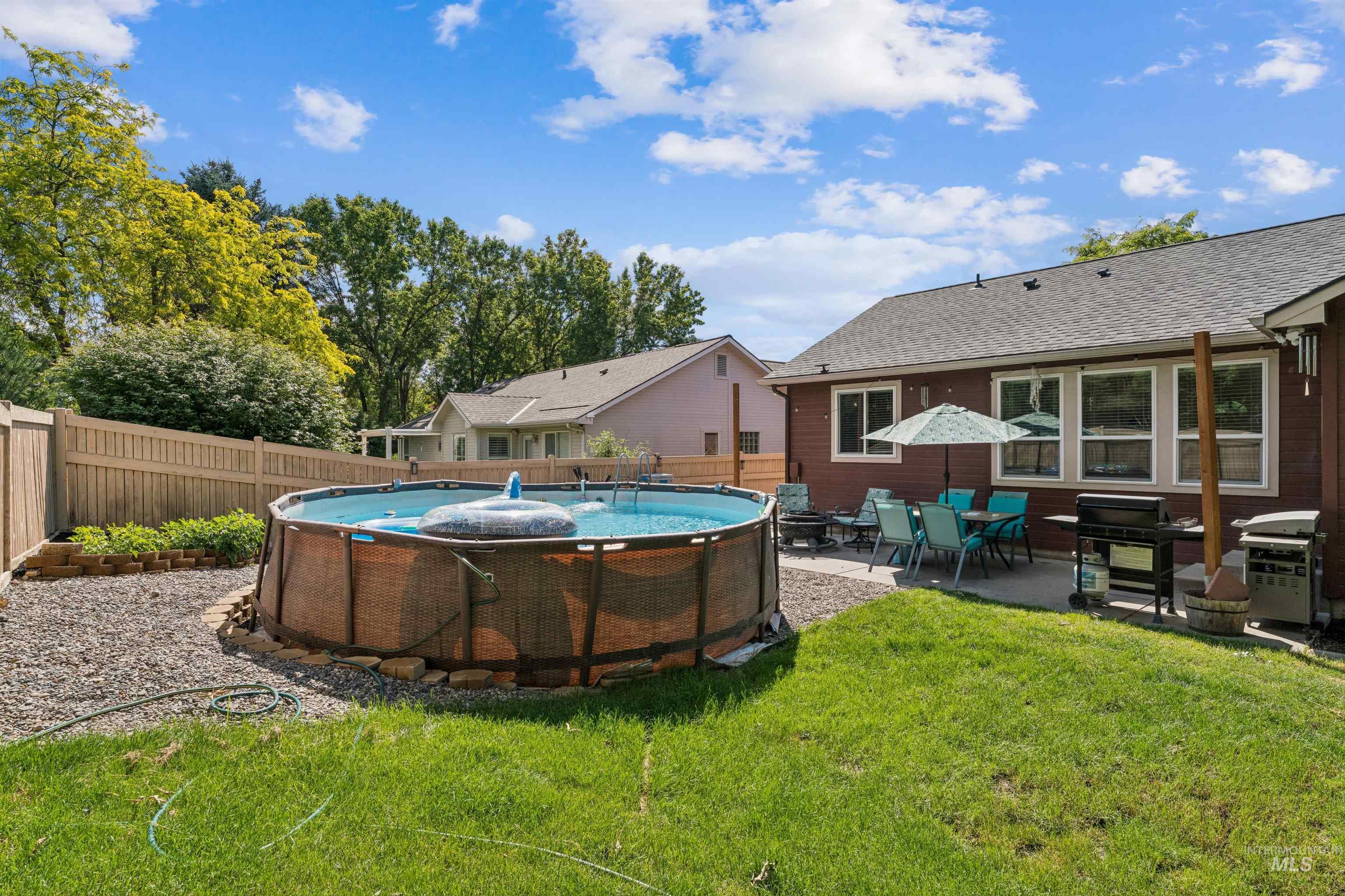 13926 W Cortina Property Photo 4