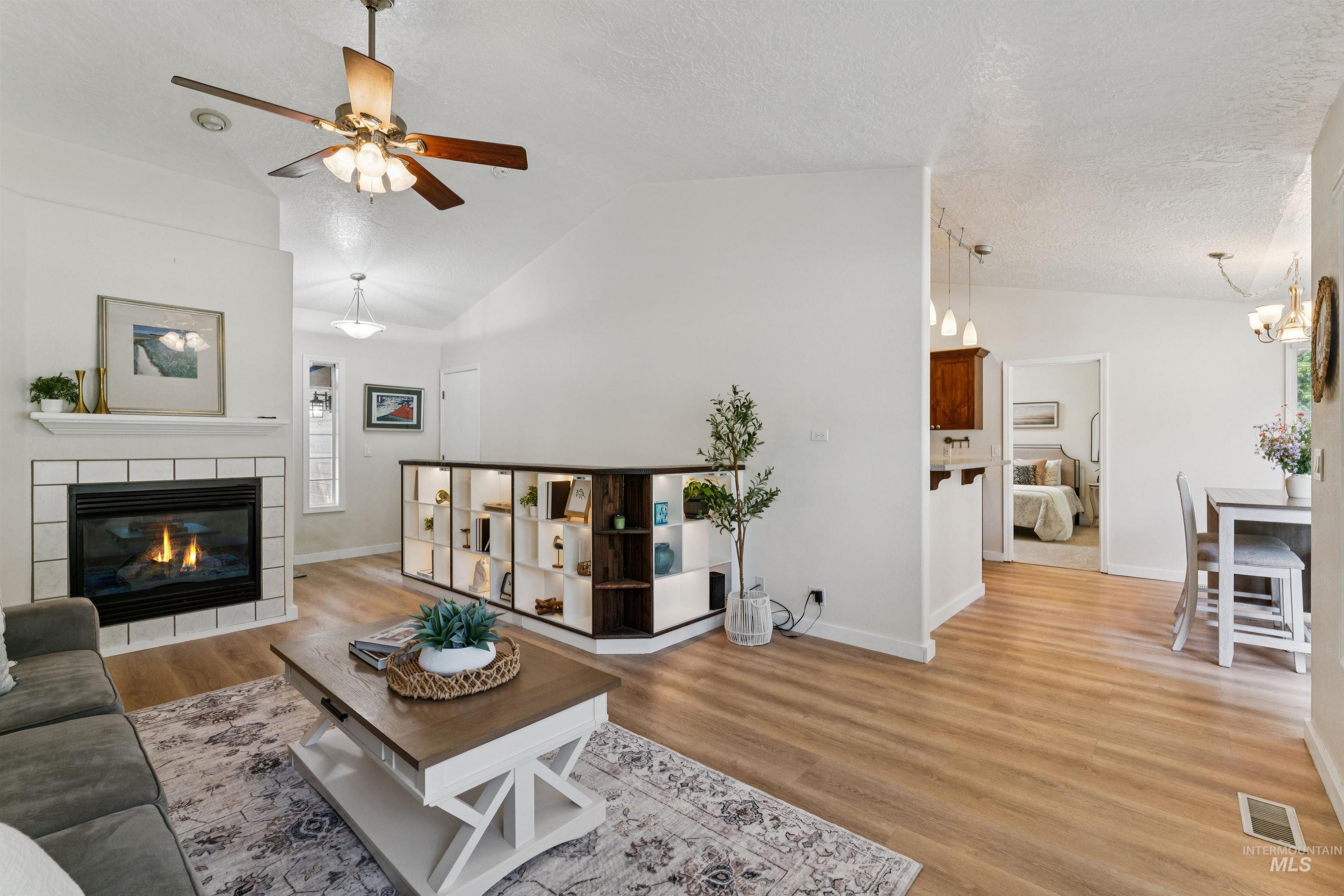 13926 W Cortina Property Photo 11