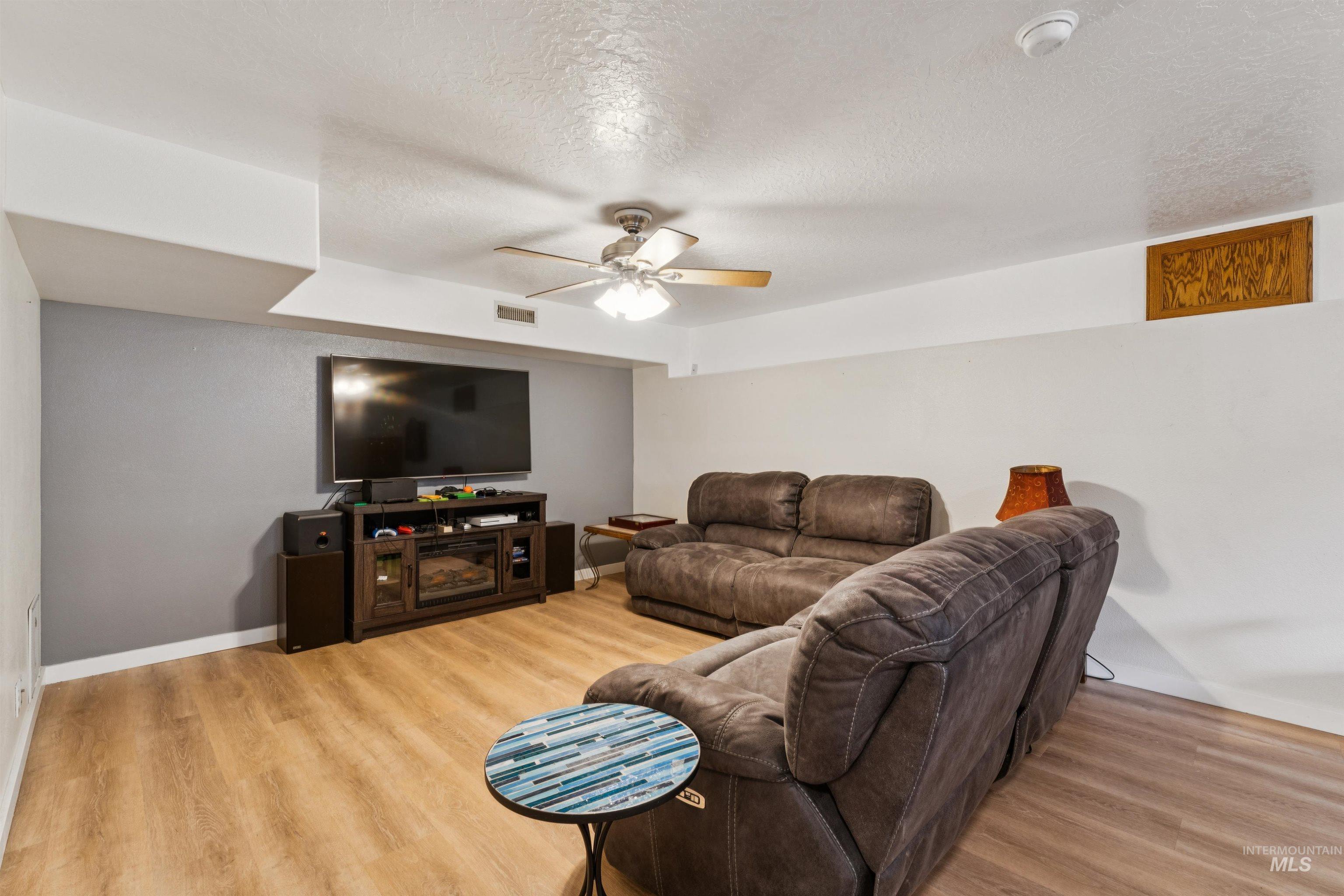 13926 W Cortina Property Photo 32