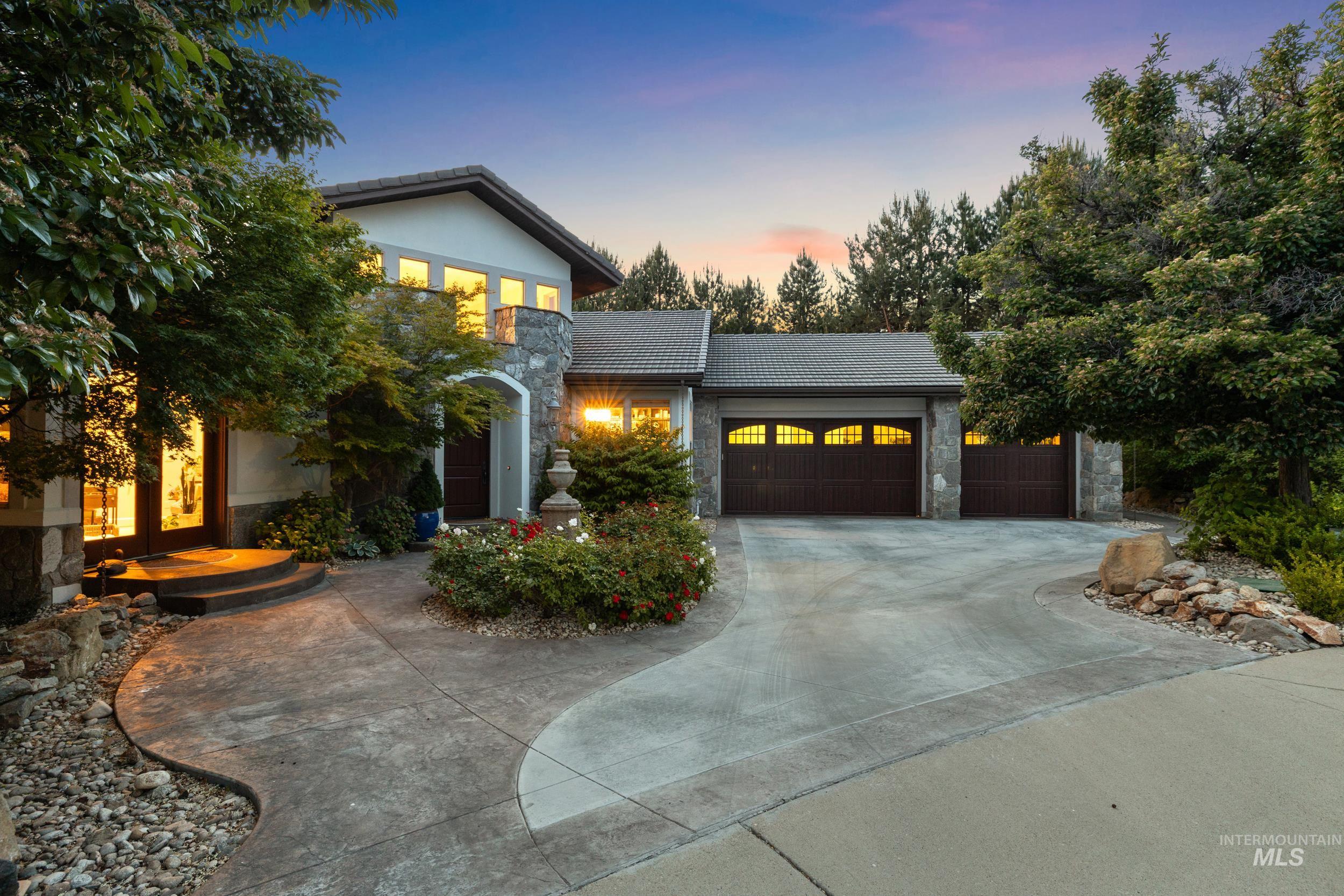 2584 E Varco Via Ct Property Photo 1