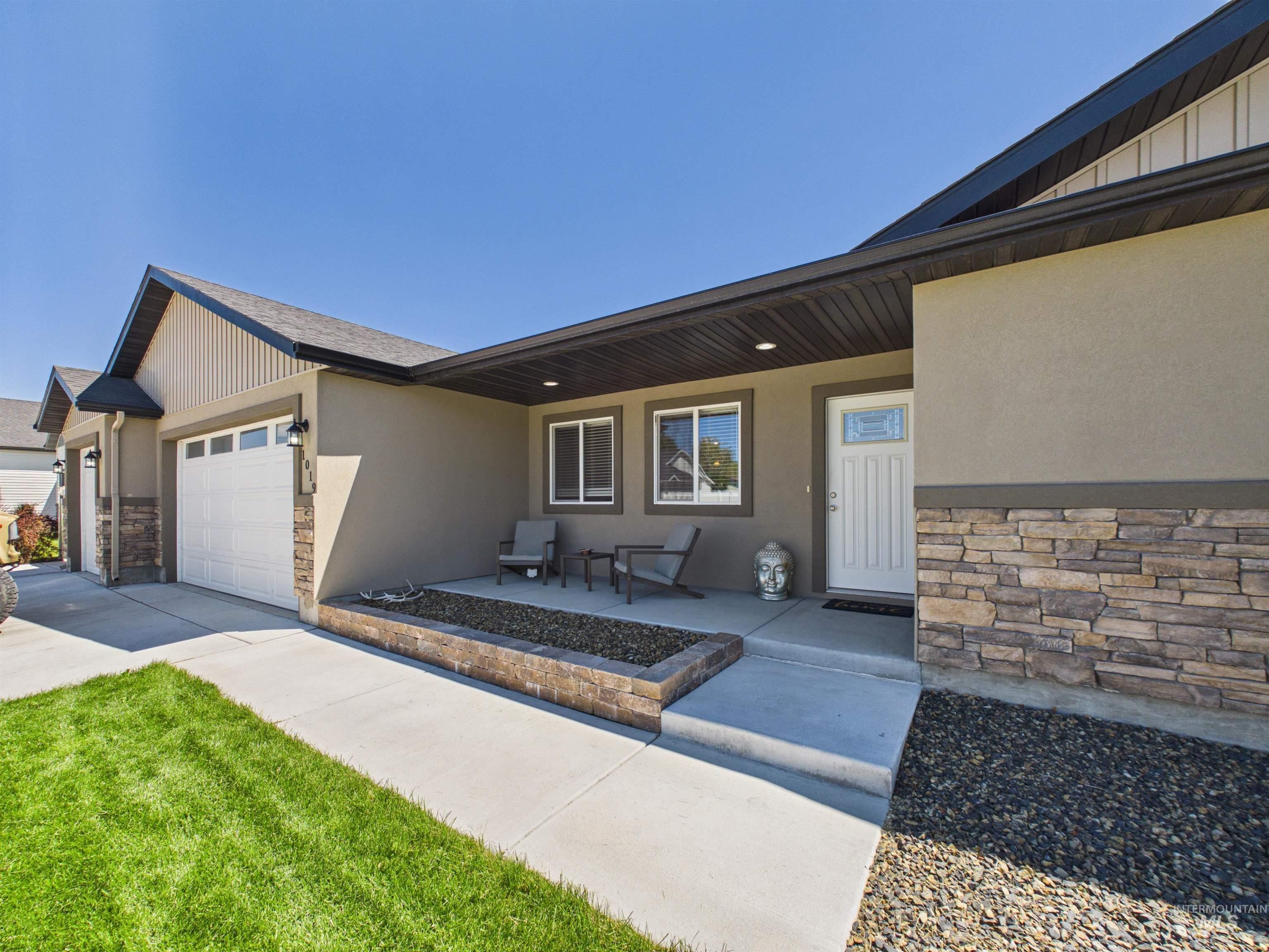 1019 Cooper St Property Photo 4