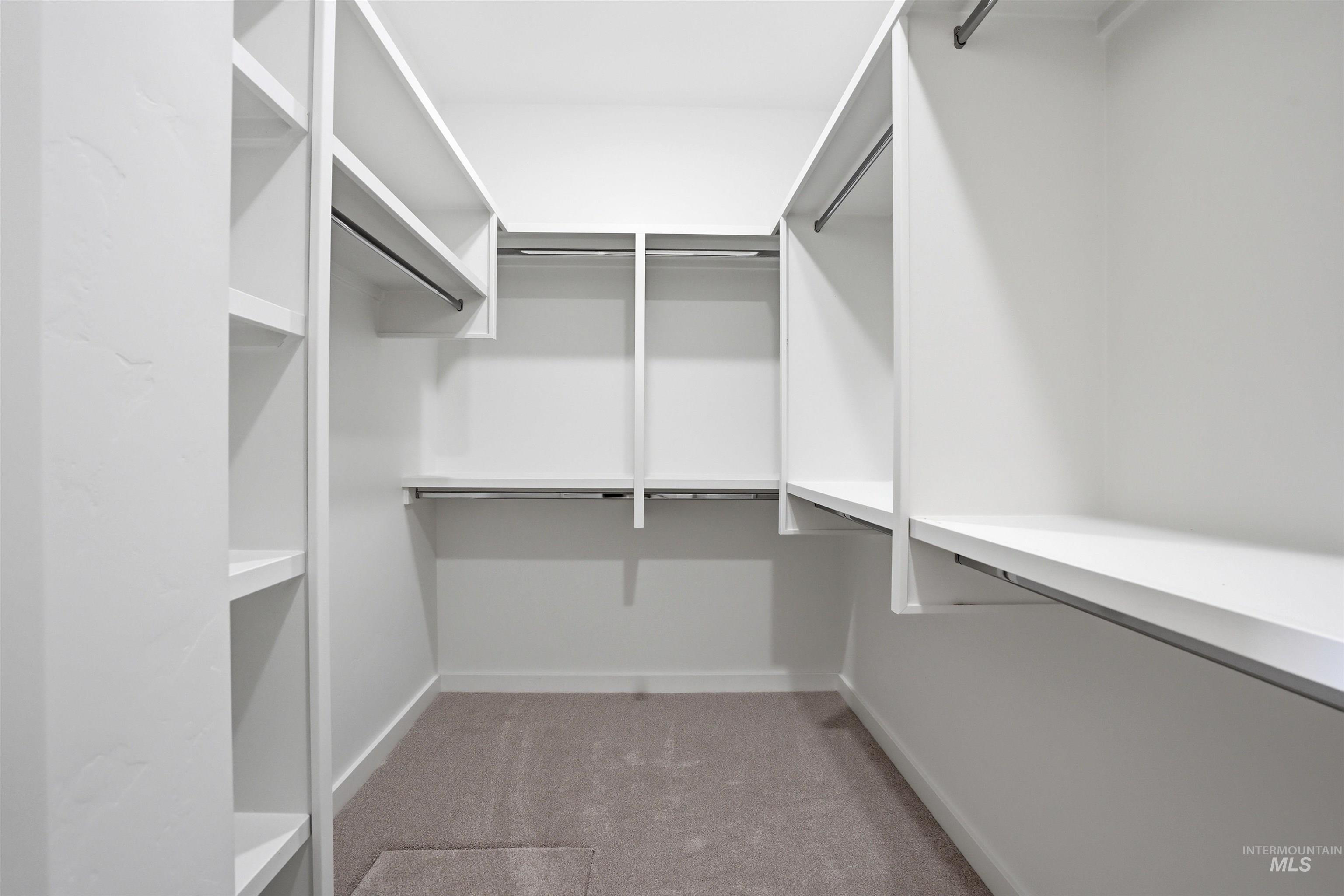 421 W Millstone St Property Photo 31