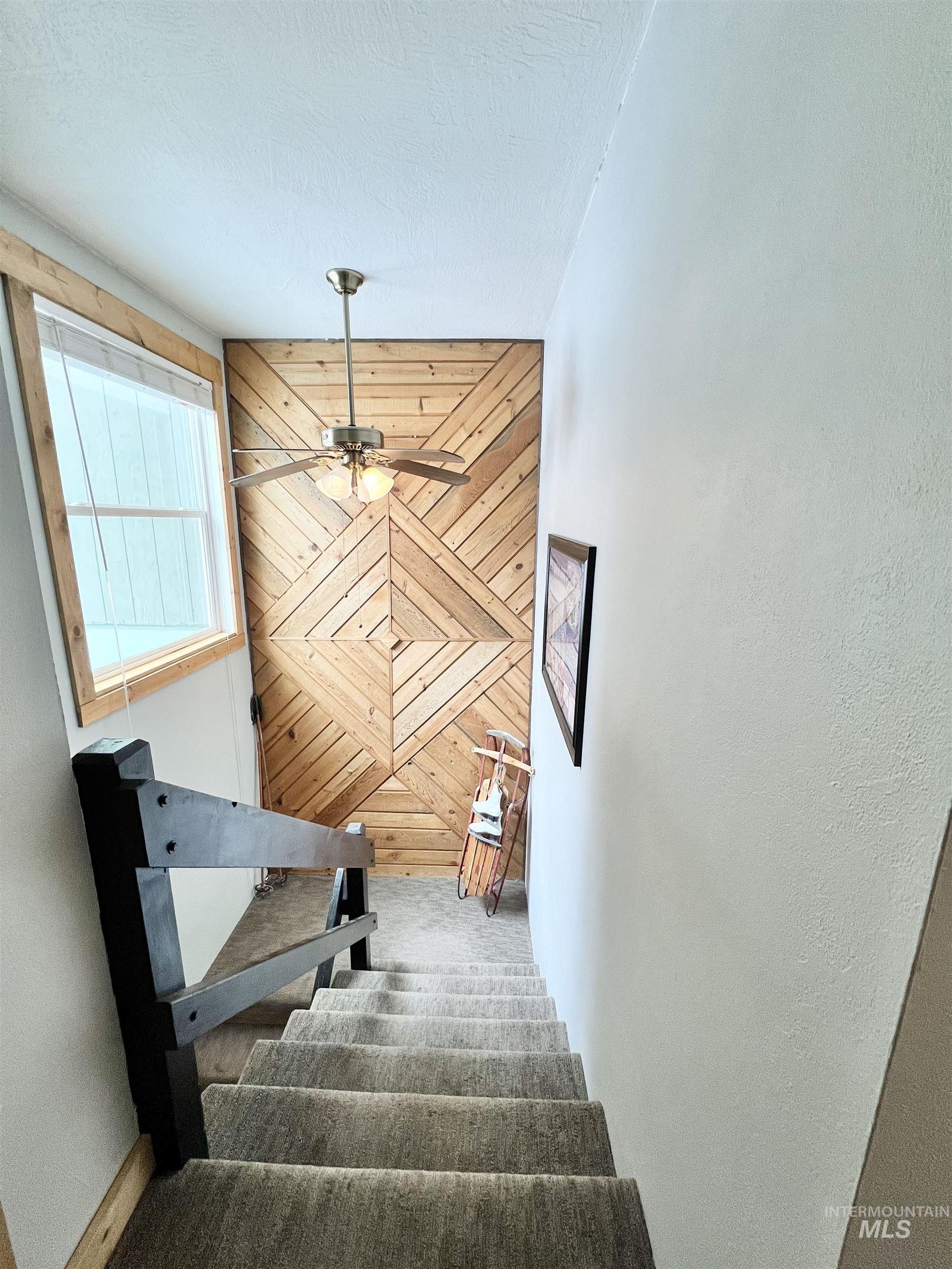 301 N Mission St Property Photo 14