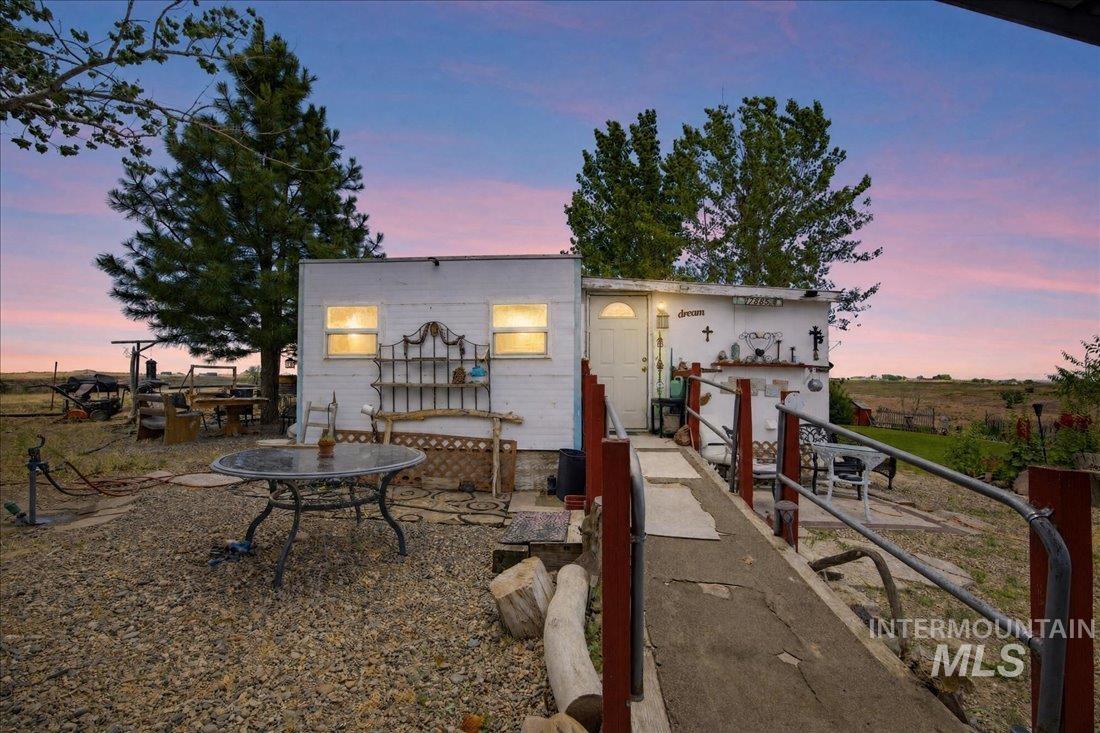 17903 Sand Hollow Rd Property Photo 3
