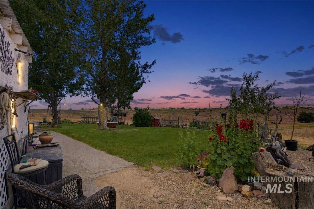 17903 Sand Hollow Rd Property Photo 4