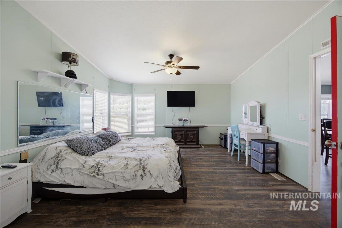 17903 Sand Hollow Rd Property Photo 11