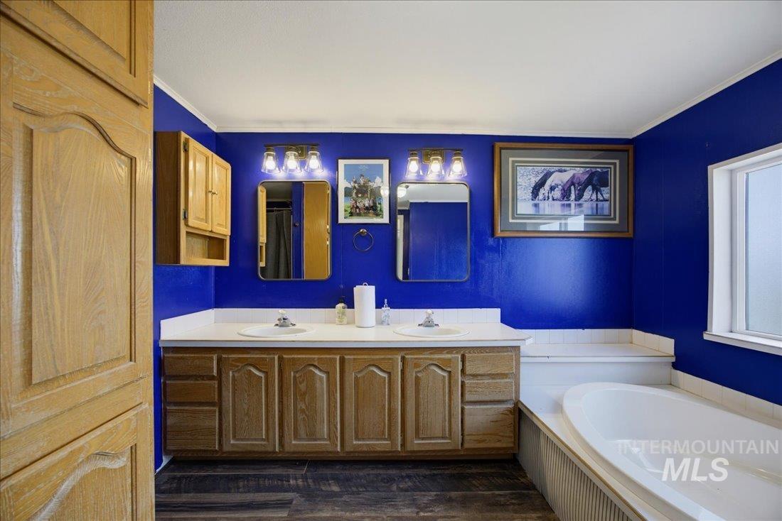 17903 Sand Hollow Rd Property Photo 12